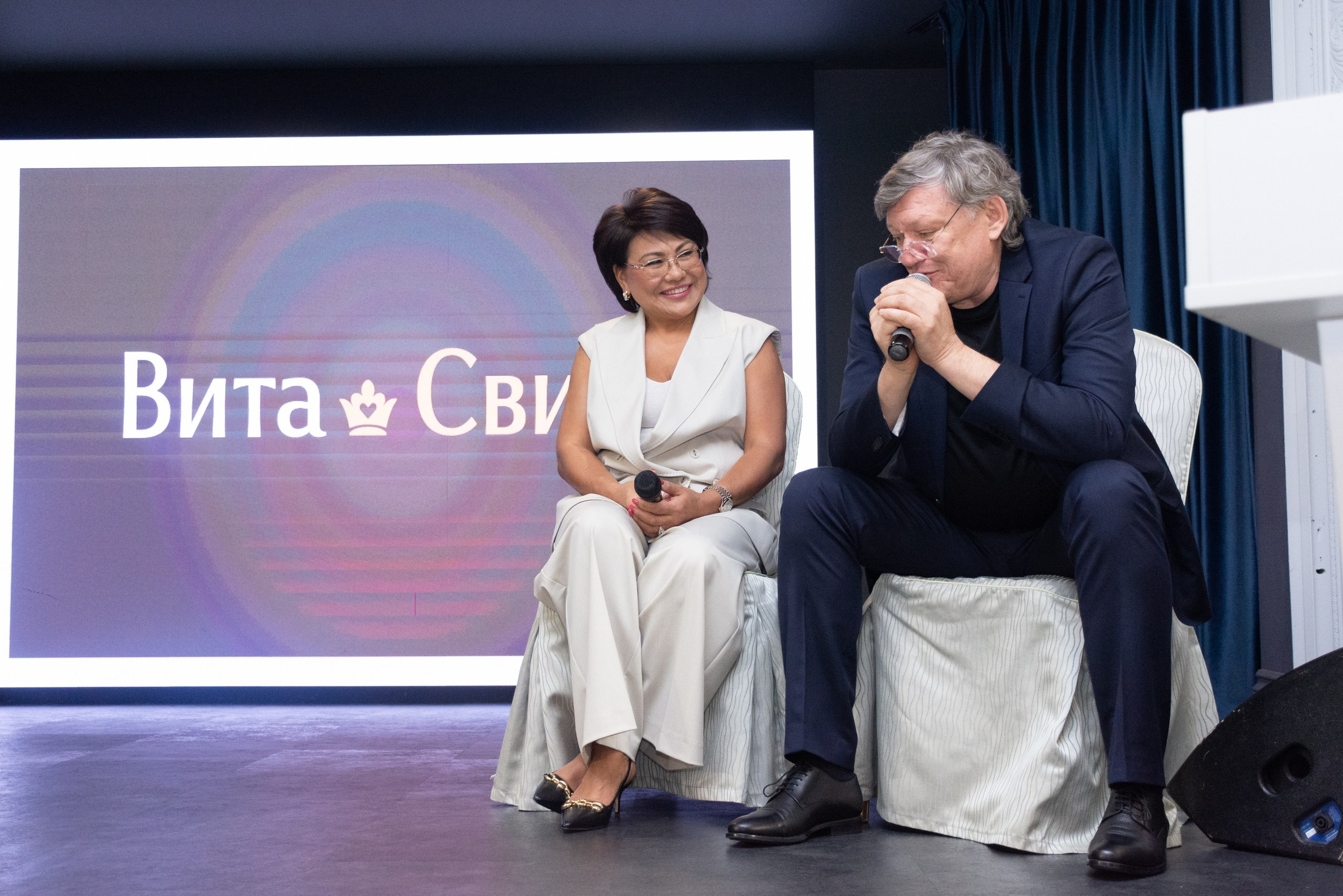 Клиентский день в медклинике Малахит. Фотограф Максим Буряк