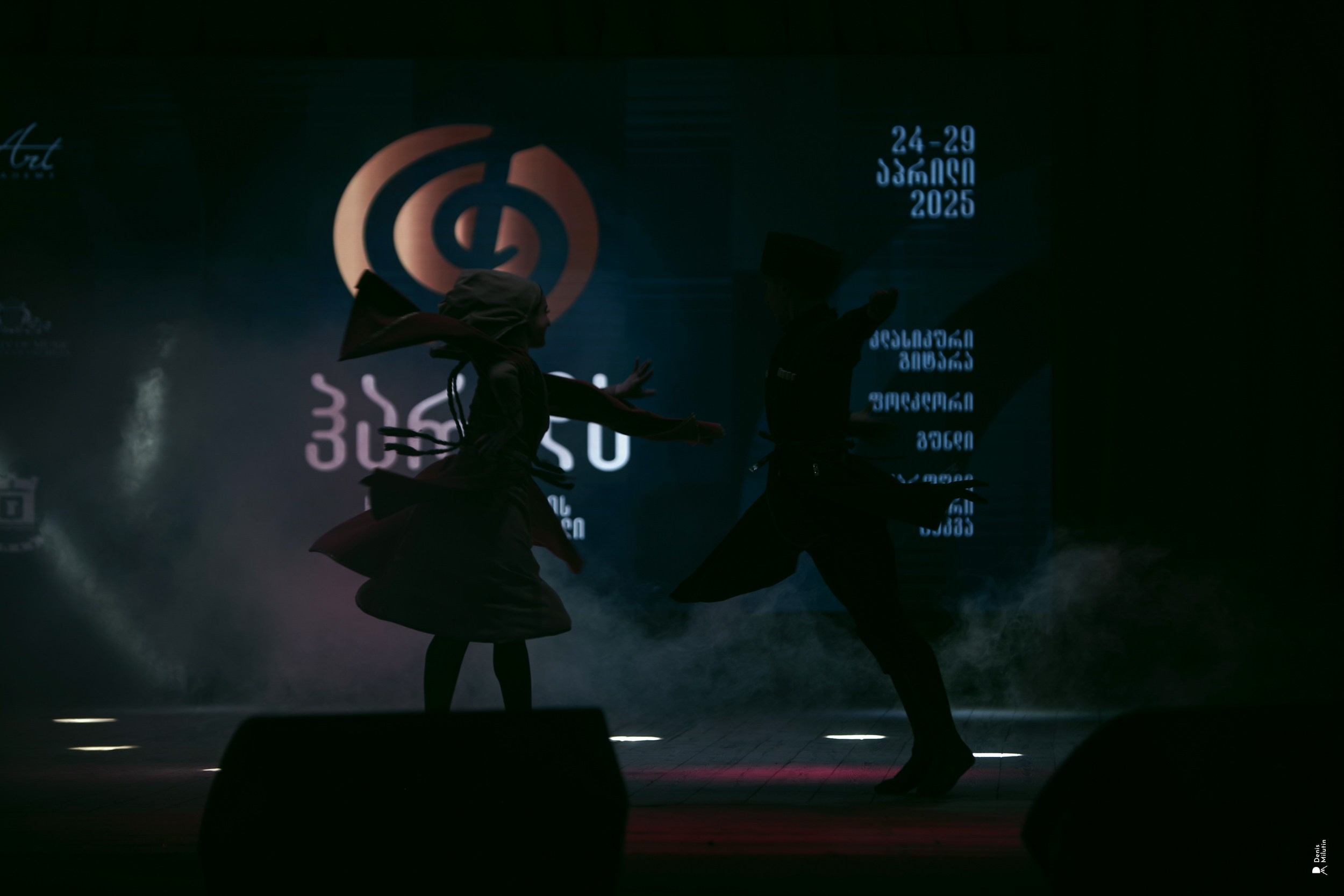 Танцы в Хоби. Портретный фотограф Денис Милютин