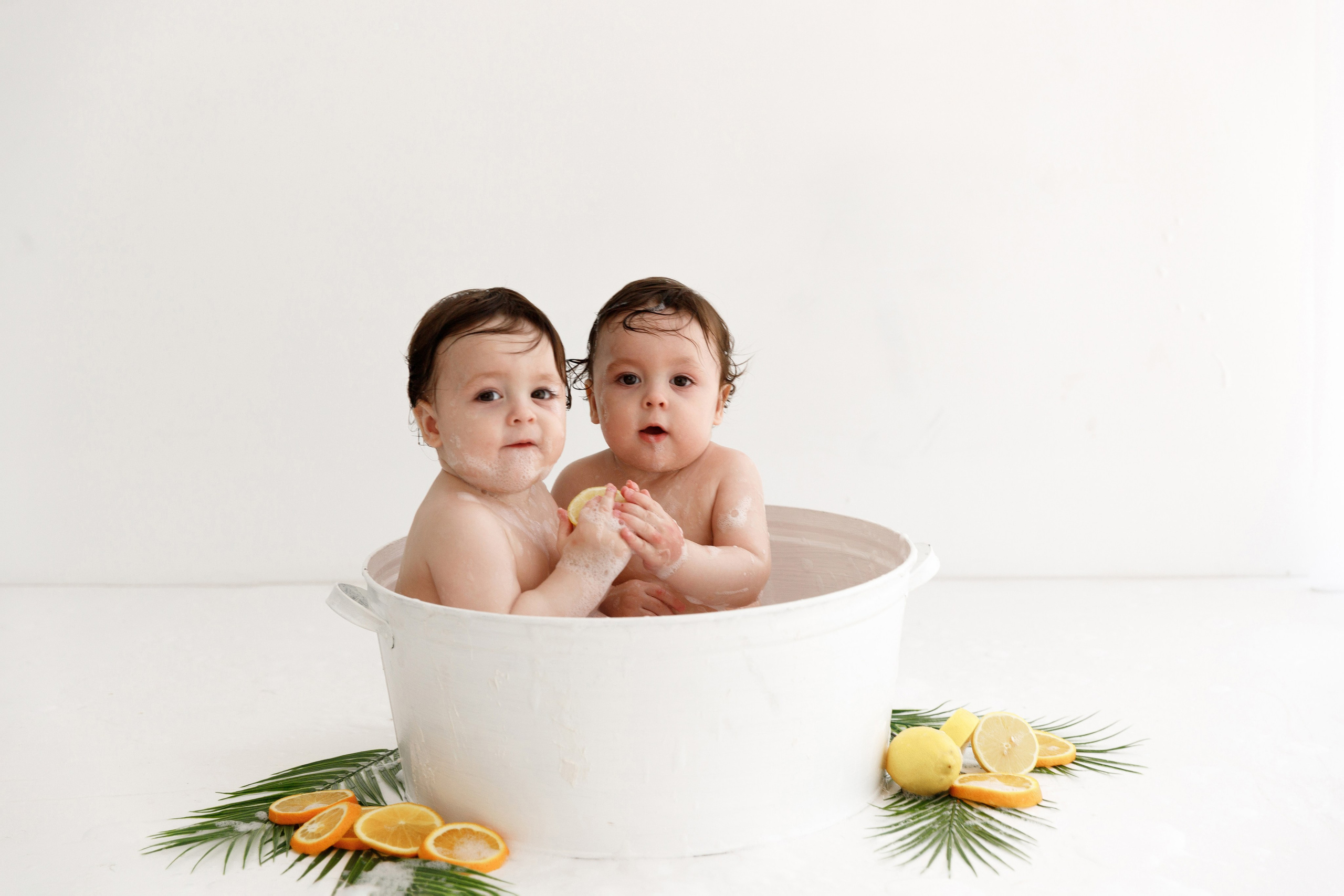 Близнецы Артём и Артур. Фотограф новорожденных Славянск-на-Кубани Куцевольская Екатерина