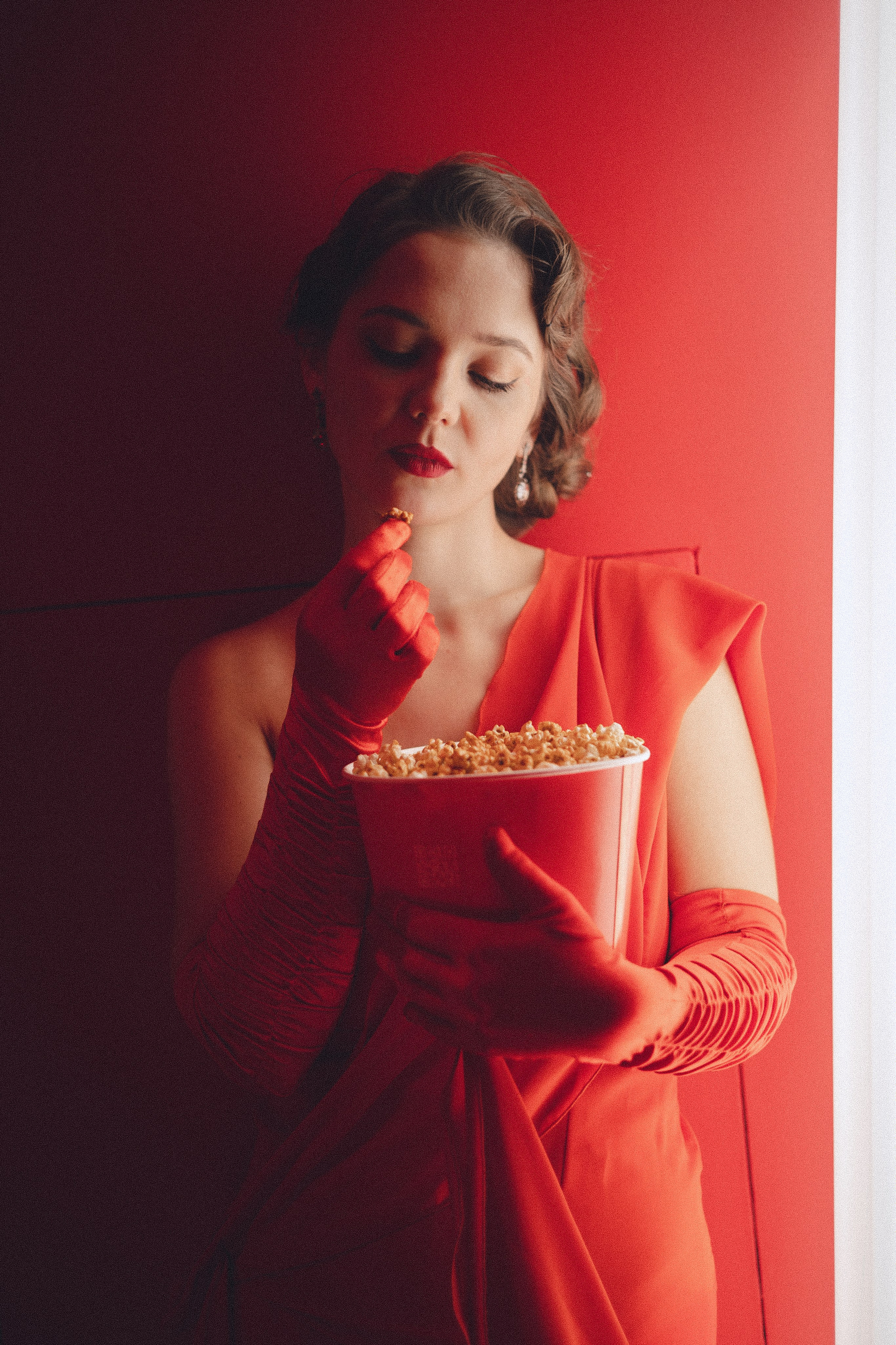 Стильная фотосессия для девушки в Санкт-Петербурге. Фотограф в Санкт-Петербурге Осокина Елизавета