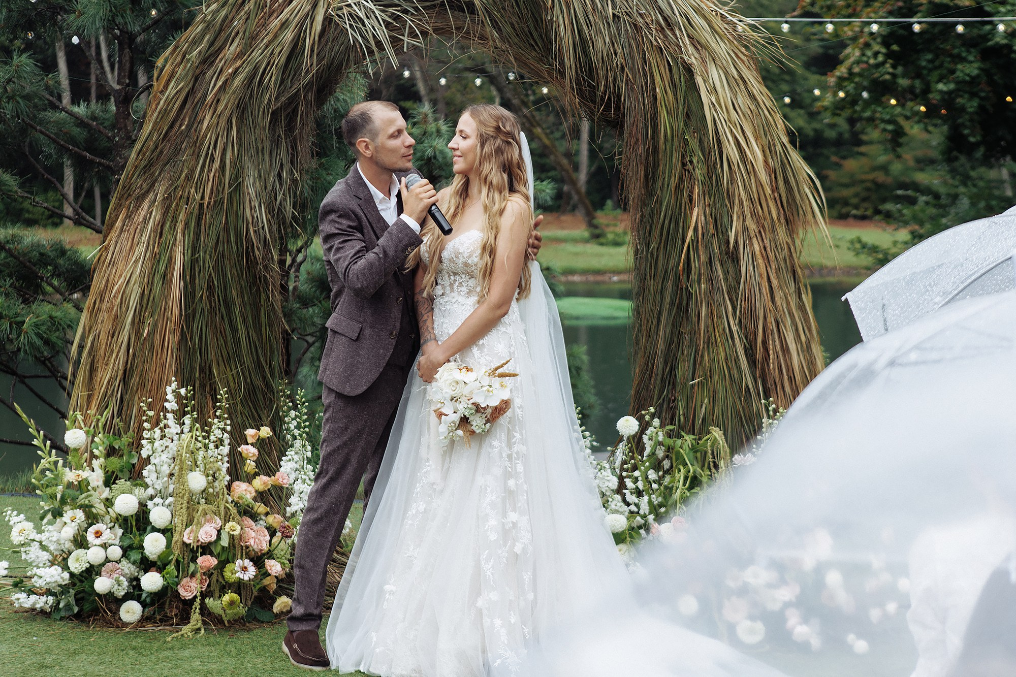 Костя и Даша 1.08.25. Свадебный фотограф Владивосток Алина Гевондова