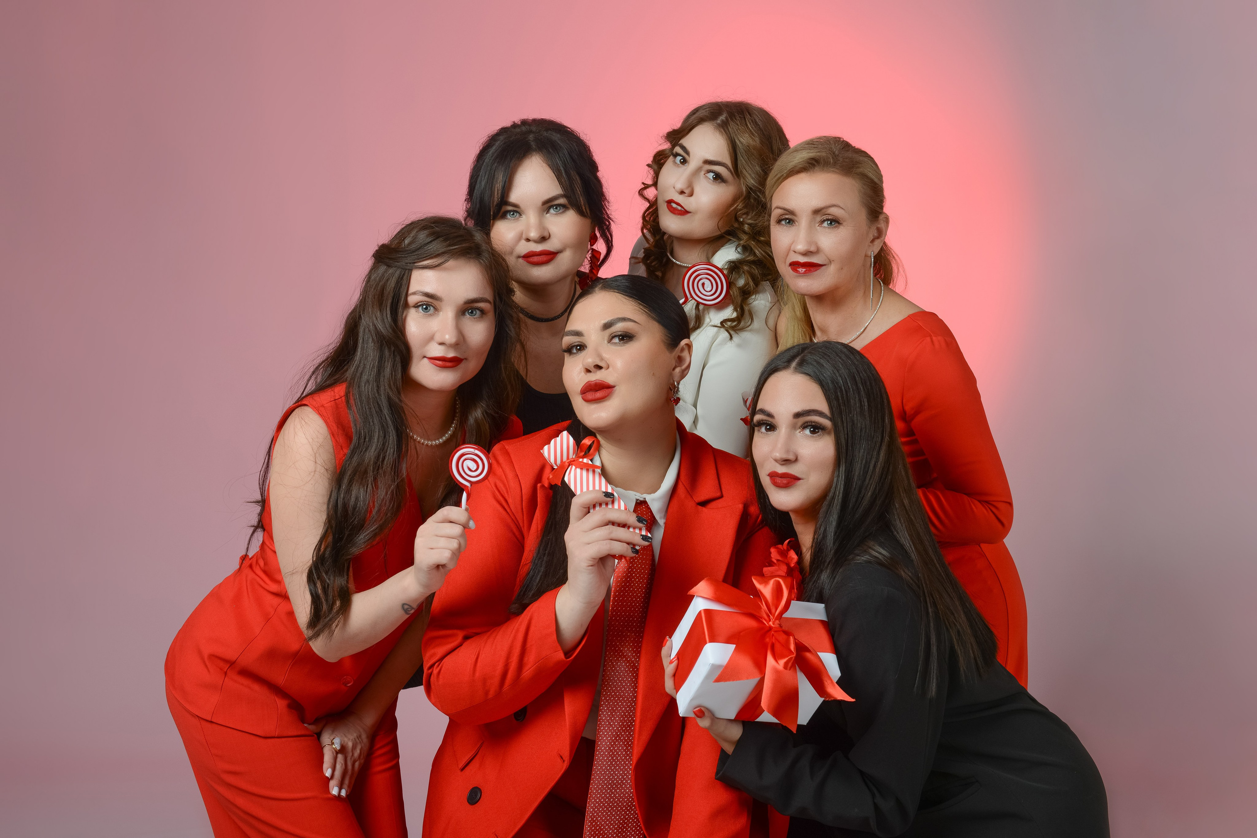 Студия красоты «Мата Хари». Татьяна Гойда портретный и семейный фотограф Ленск. Выпускные альбомы