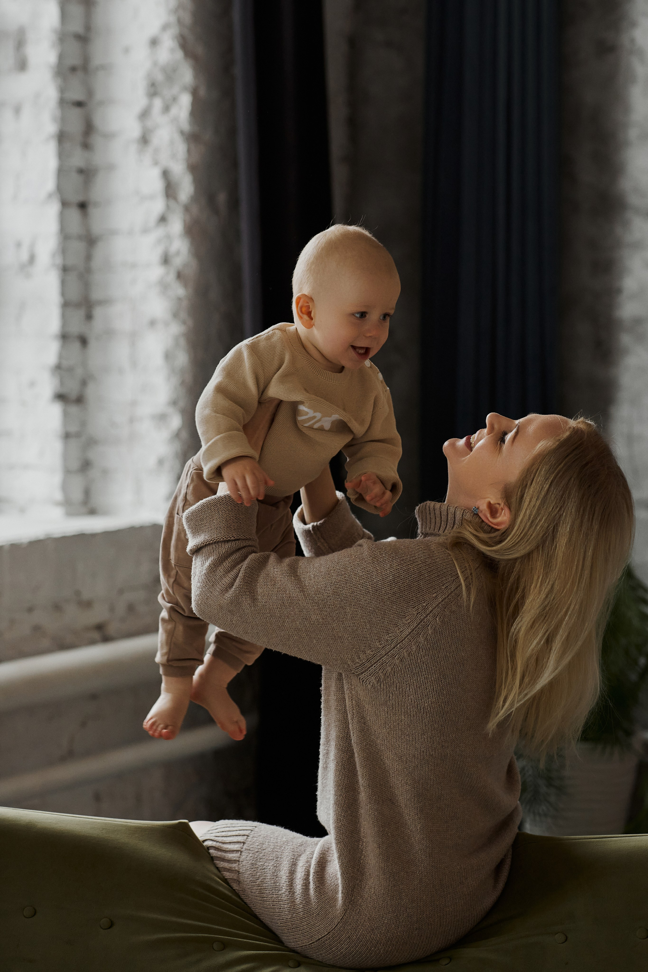 Семейная фотосессия Москва. Свадебный и семейный фотограф в Сочи-Красной поляне Ларионова Анна