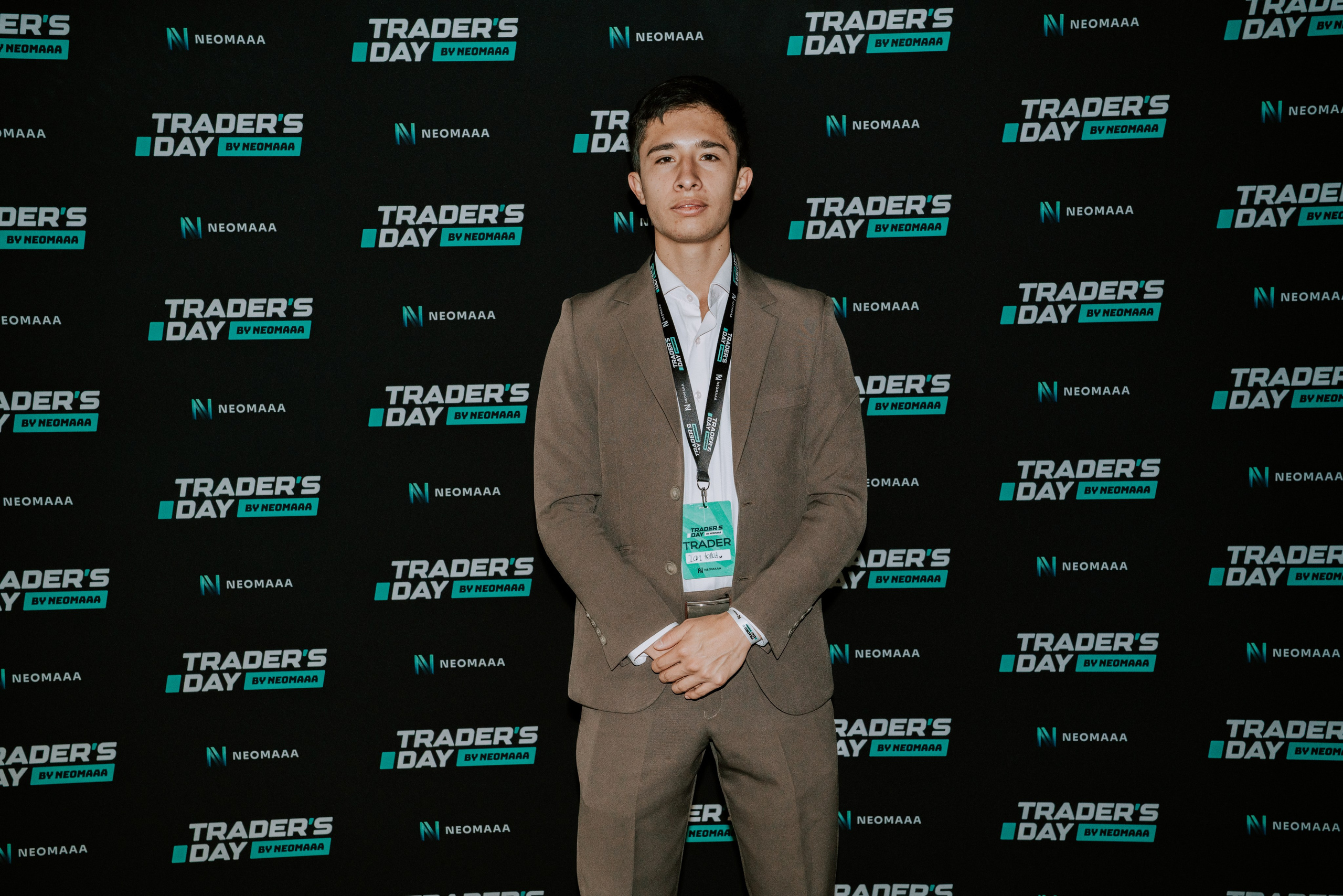 TRADERS DAY By NeomAAA Bogota. NeomAAA Funds Gallery