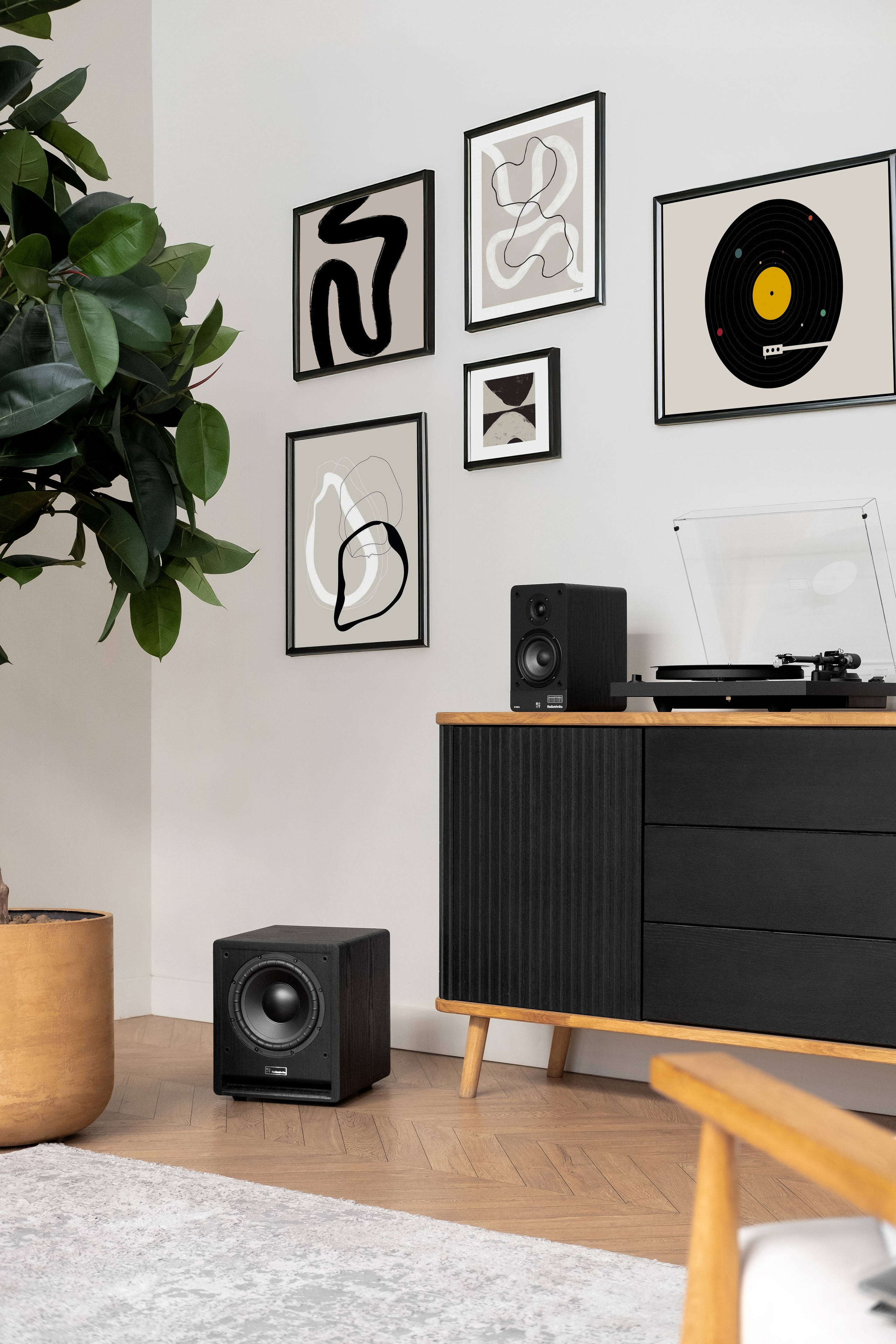 Аудиосистемы и музыкальные колонки. Сайт предметного фотографа Белоусовой Анны