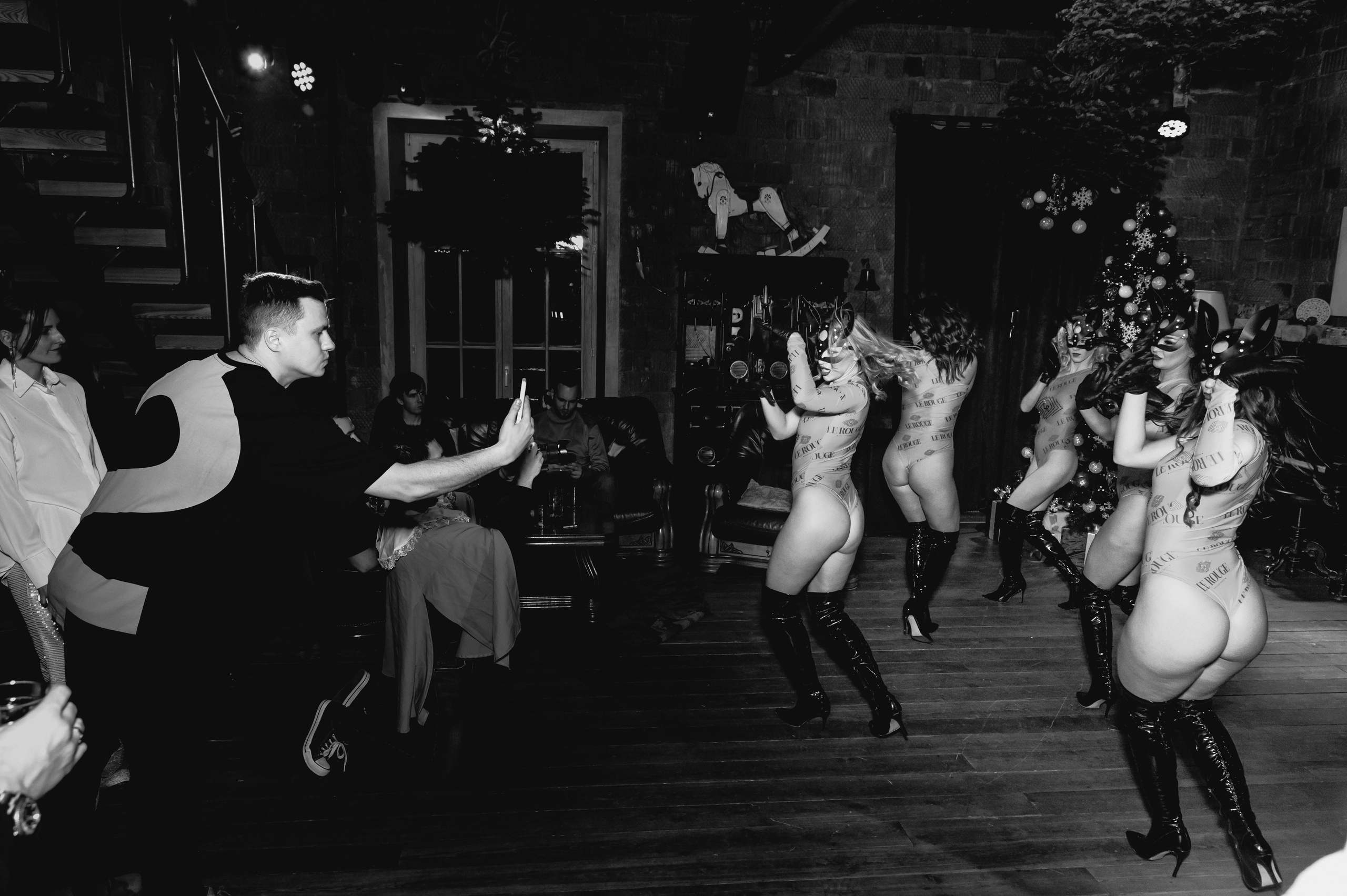 Фотосъемка Новогоднего корпоратива в Москве. Свадебный и портретный фотограф в Москве Жердев Даниил