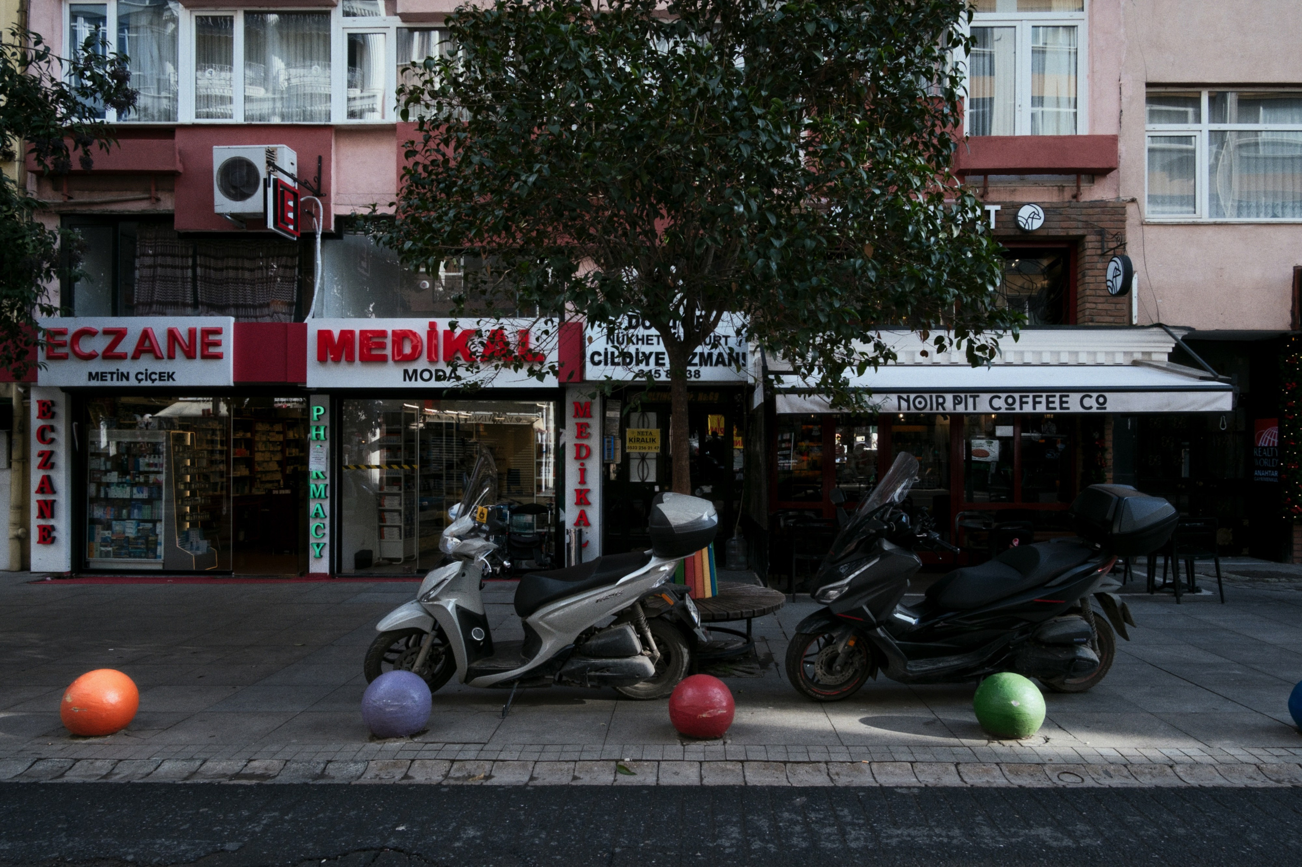 Kadikoy x Moda, Istanbul / Türkey AW25. Фотограф Юрин Евгений