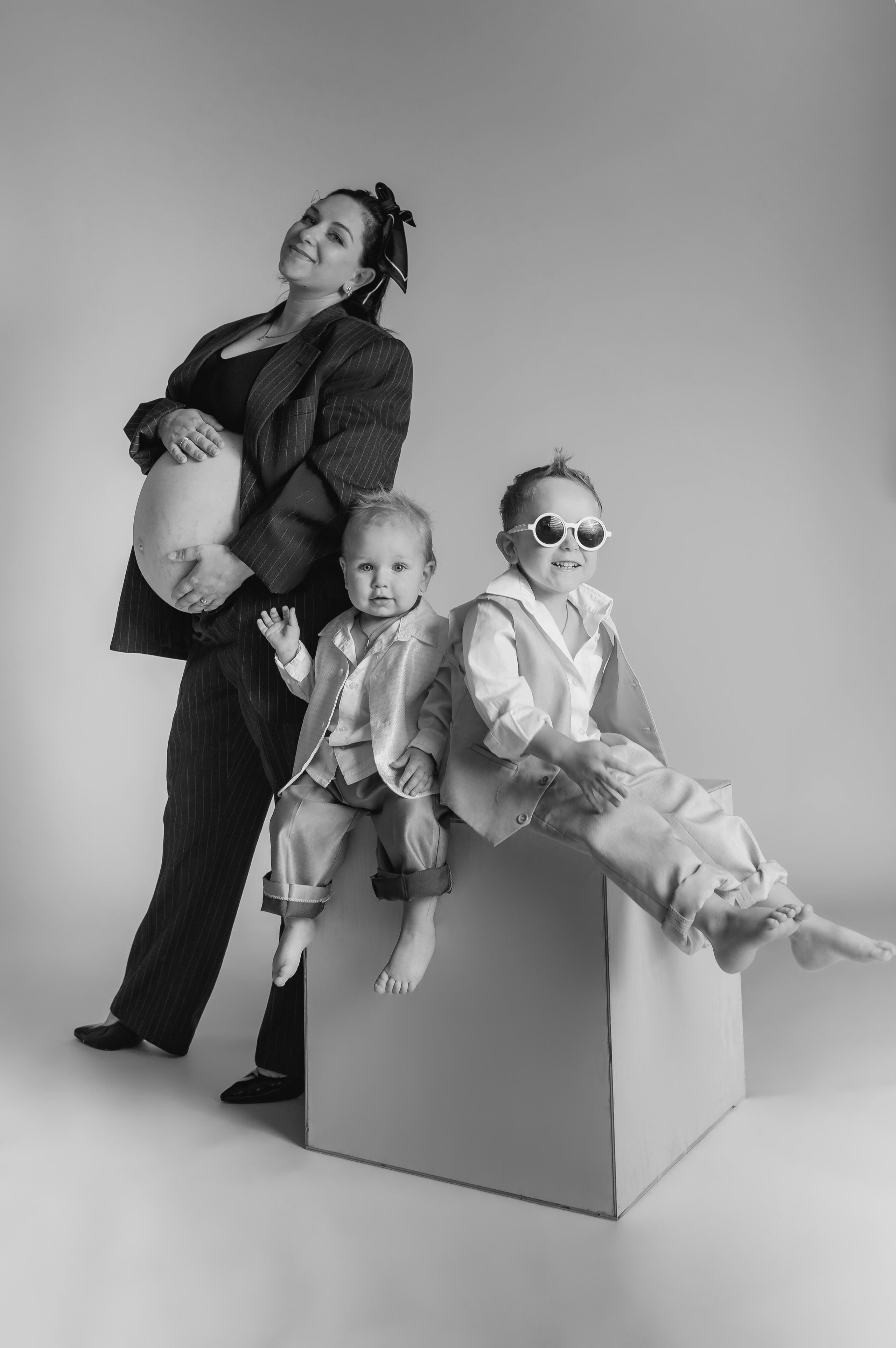 Вика с мальчиками. Фотограф Котова Валентина