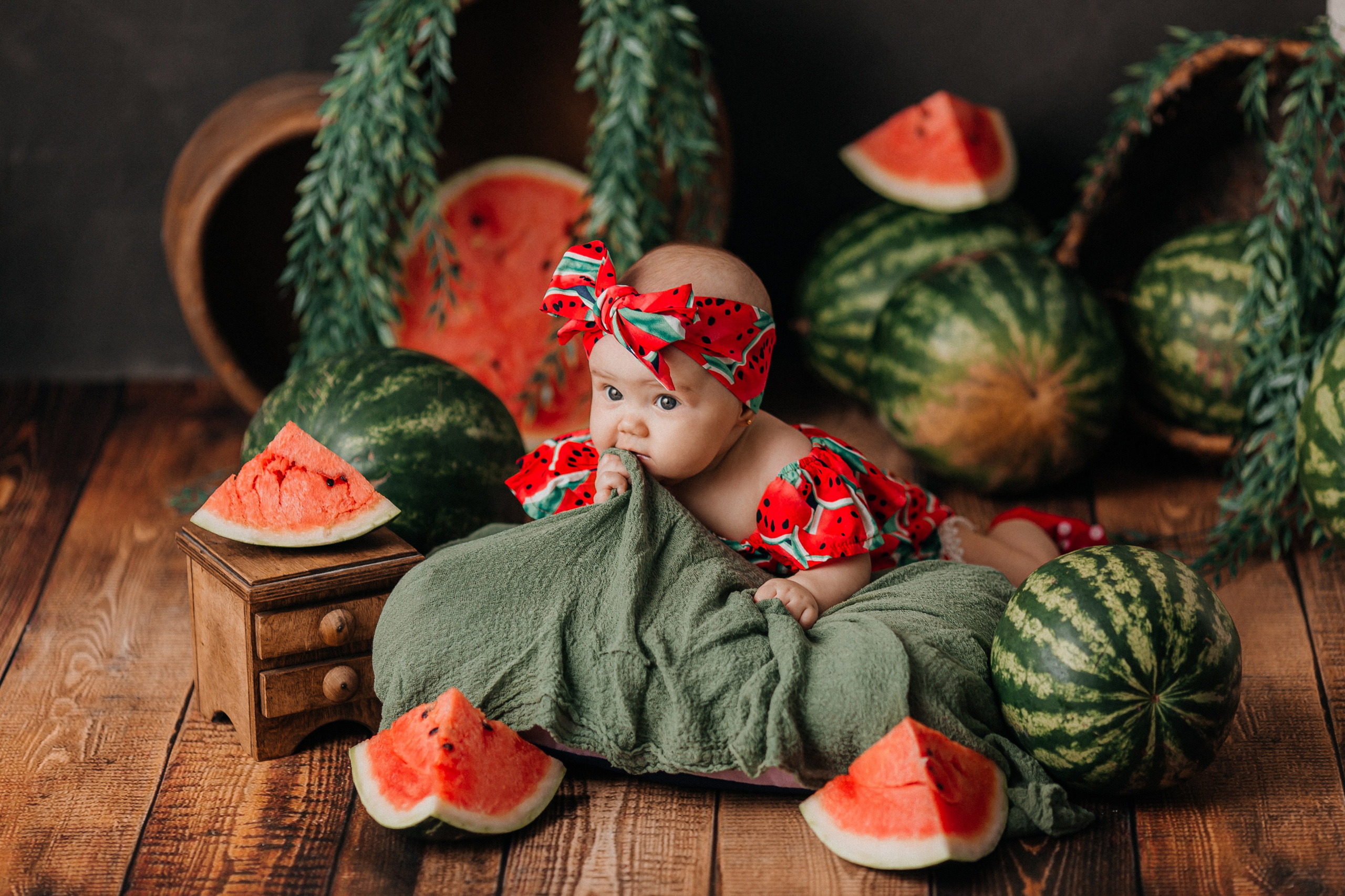 Арбузы. Фотограф новорождённых Екатерина Боброва. Ульяновск