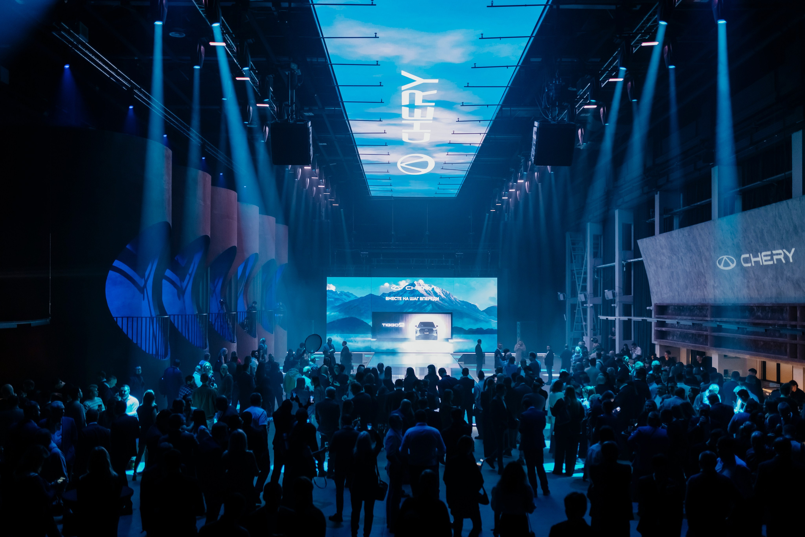 New Chery Tiggo 9. Репортажный, event, концертный и backstage фотограф из Москвы Виталий Кривцов