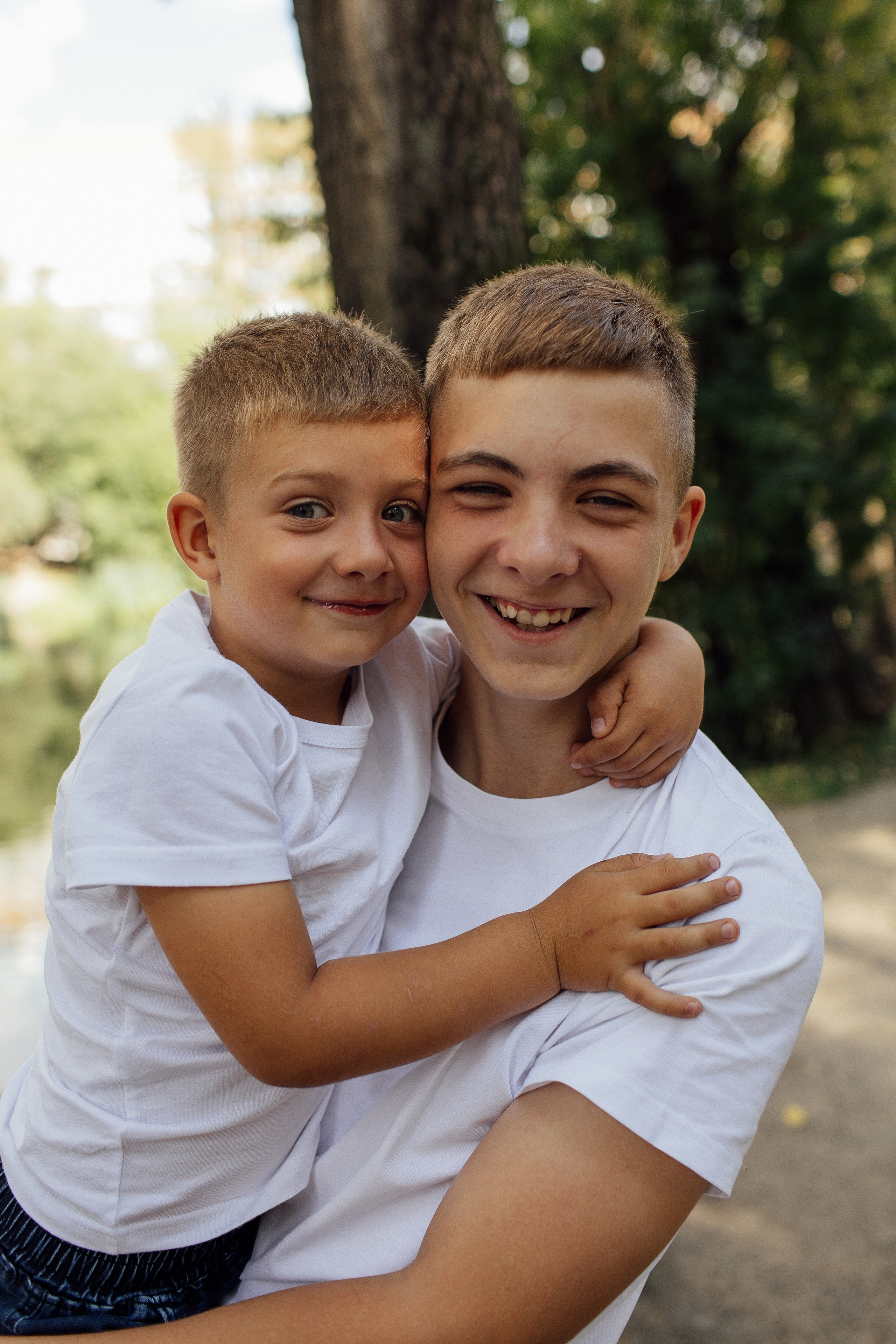 Прогулка в Харитоновском парке. Семейная съемка — это красивый способ признаться своей семье в любви