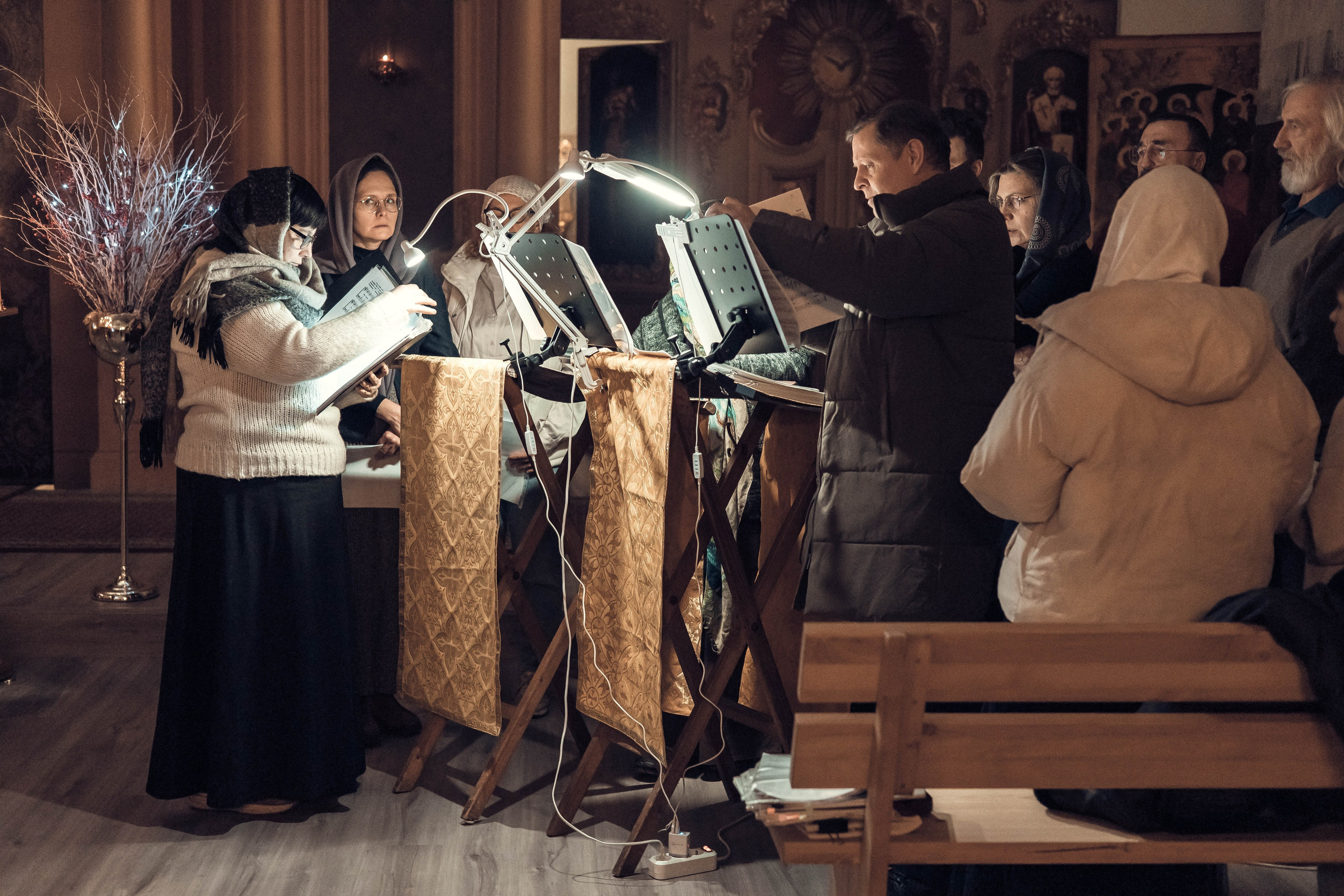 Храм Воскресения Словущего в Барашах.Всенощное накануне дня памяти Спиридона Тримифунтского. Артеменкова Анна Фотограф