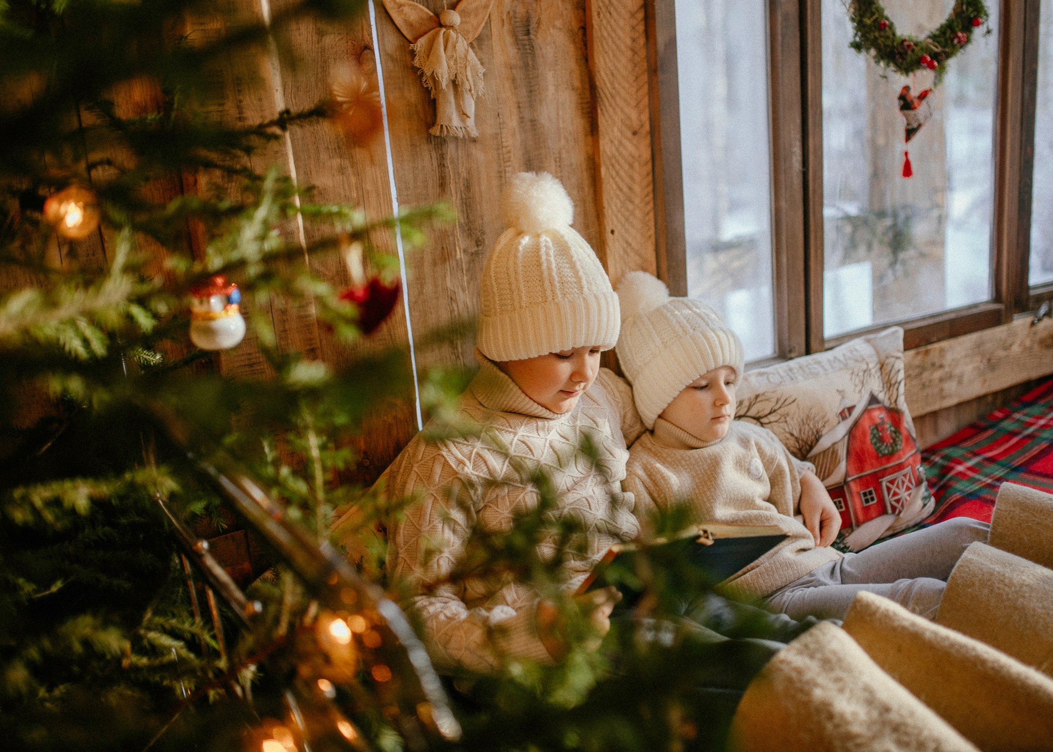 Домик на Дереве с Сеновалом — Локация в стиле Бохо/Прованс для волшебных фотосессий в Екатеринбурге. Фотостудия «Зачарованный Сад» в 20 минутах от центра Екатеринбурга