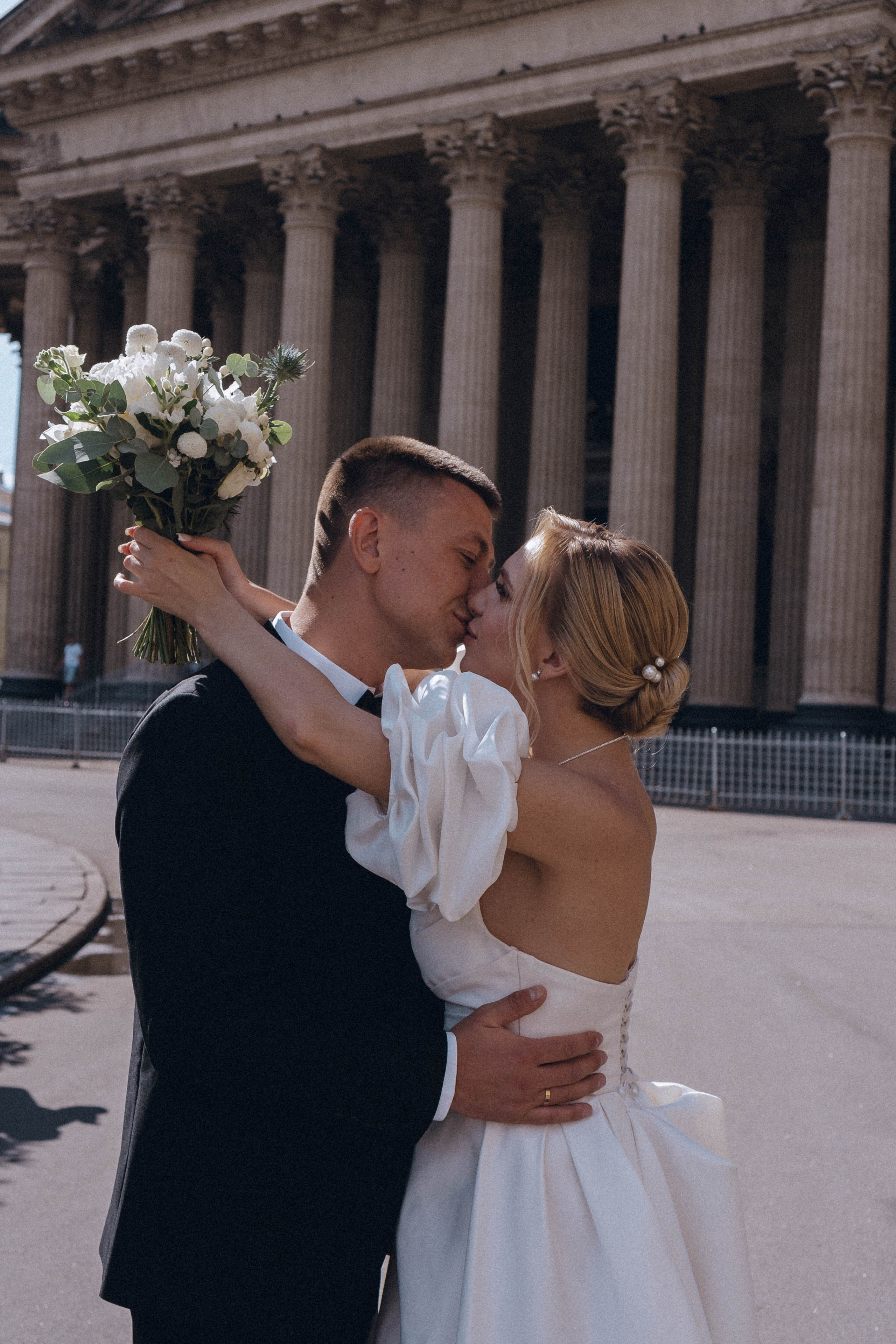 СВАДЕНБНАЯ СЬЕМКА НА КАТЕРЕ ПО КАНАЛАМ САНКТ-ПЕТЕРБУРГА И В АКВАТОРИИ НЕВЫ. Профессиональный фотограф, Санкт-Петербург — Виктория Богомолова