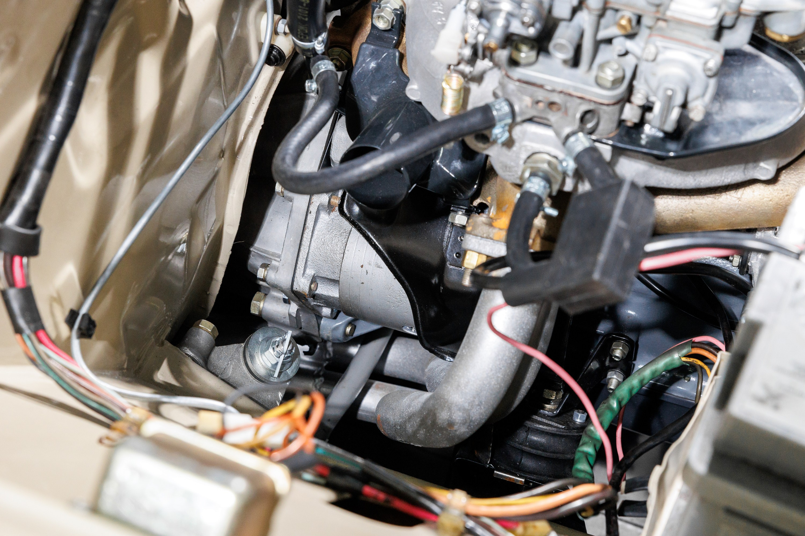 Автомобильная фотосъемка ВАЗ 2101 после реставрации в Бюро "Наследие"