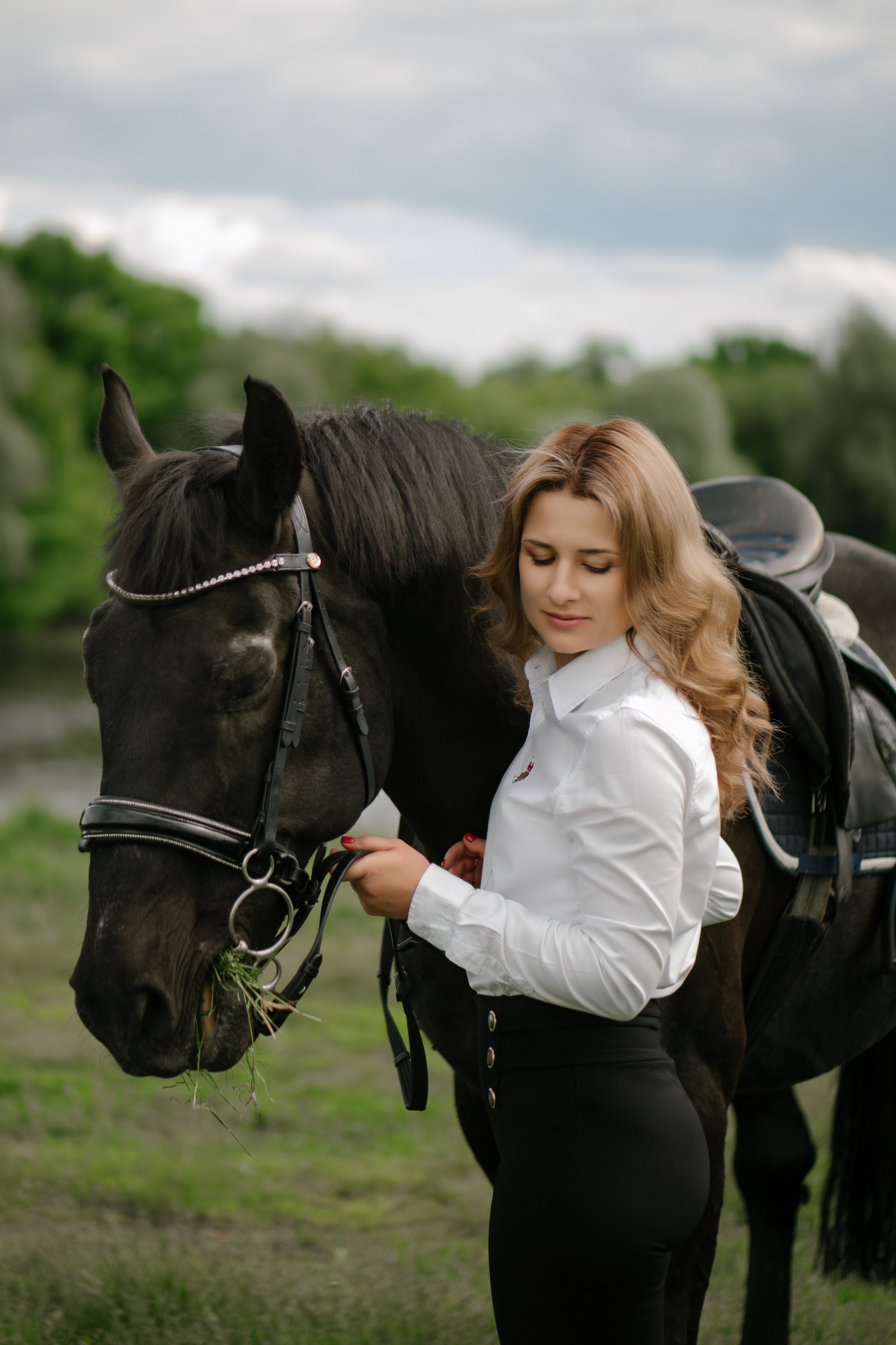 Фотосессия с лошадью на природе | Индивидуальная фотопрогулка