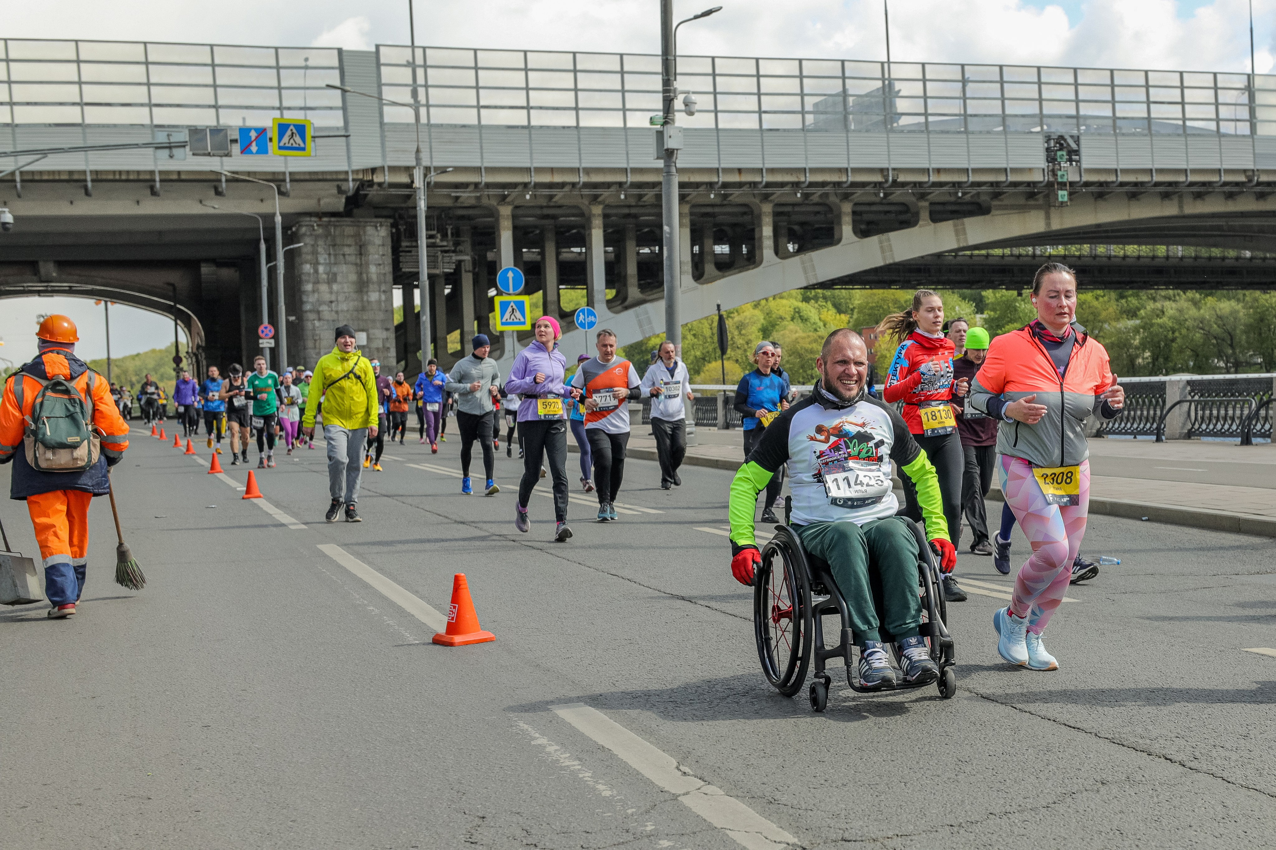 Московский полумарафон 27.04.25. Фотограф Сергей Ловкий