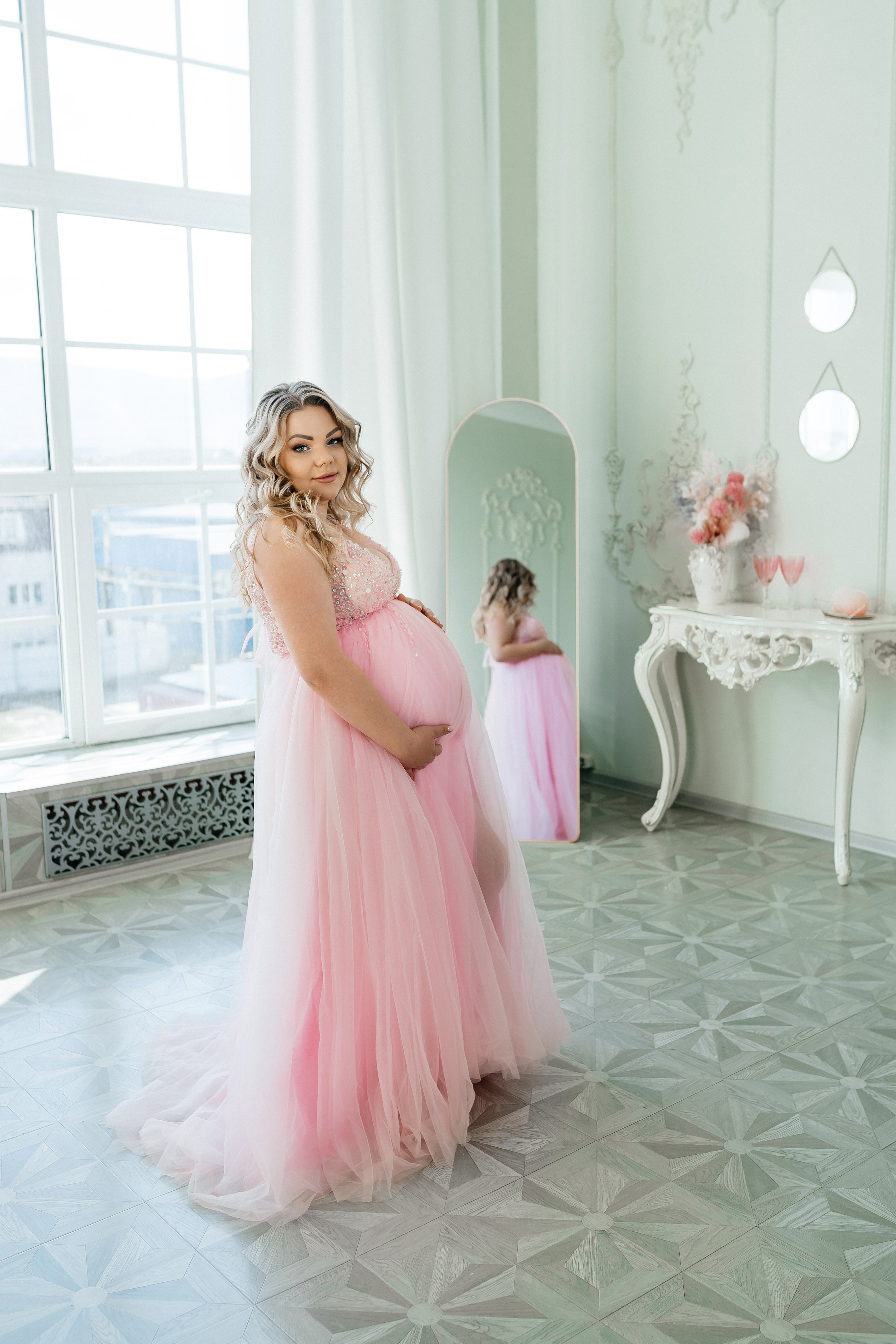 Нежная фотосессия для беременных. Фотограф Ким Наталья в Красноярске