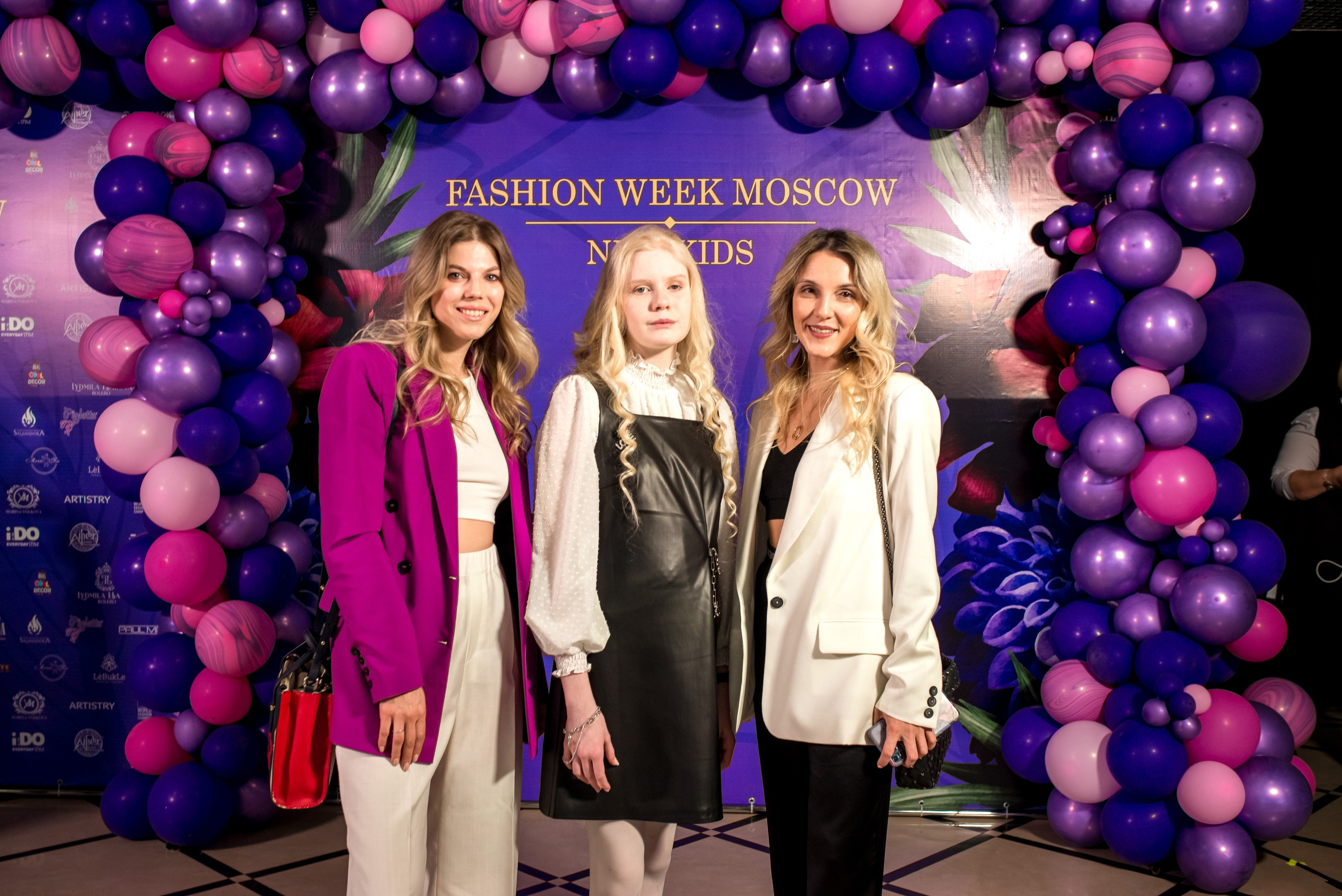 Показ Итальянской моды в России весна 2022. Женский фотограф Крещение Венчание Москва Брянск