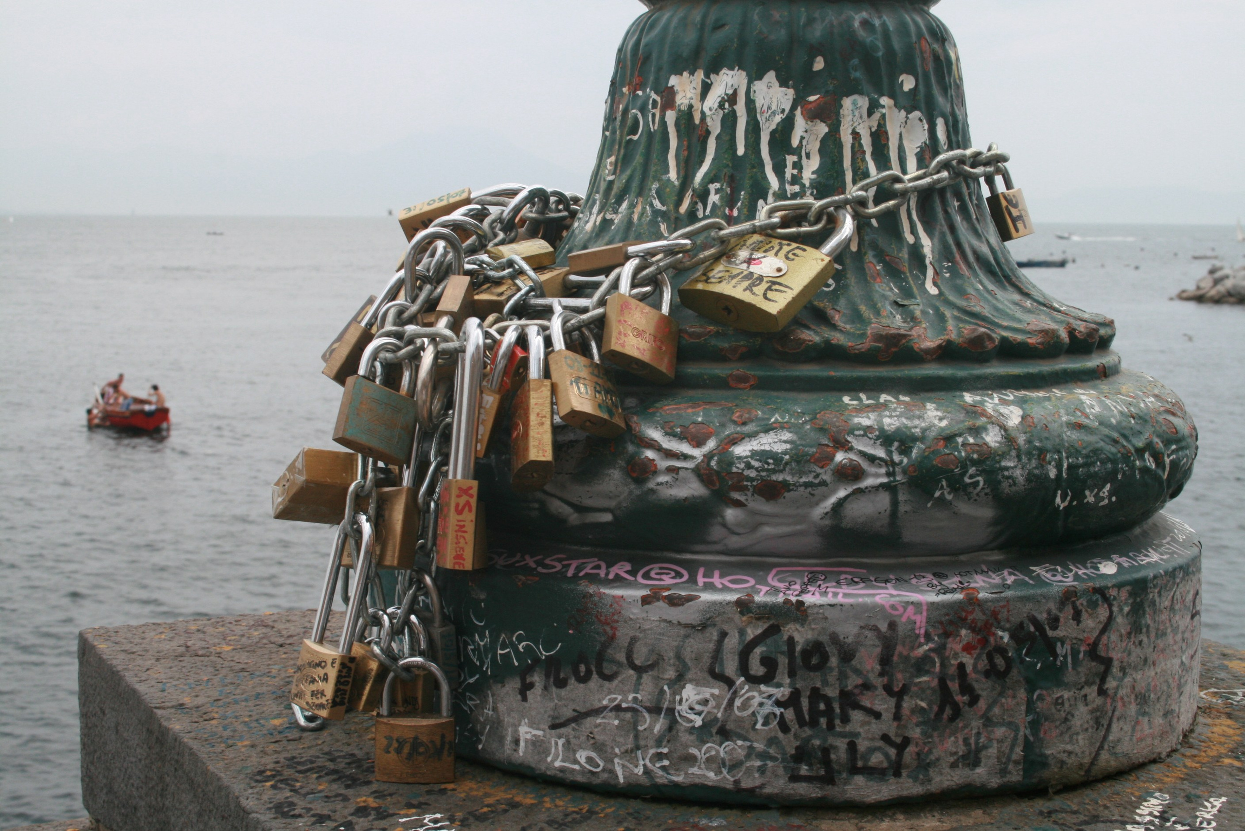 Замки, Набережная Via Nazario Sauro. Неаполь