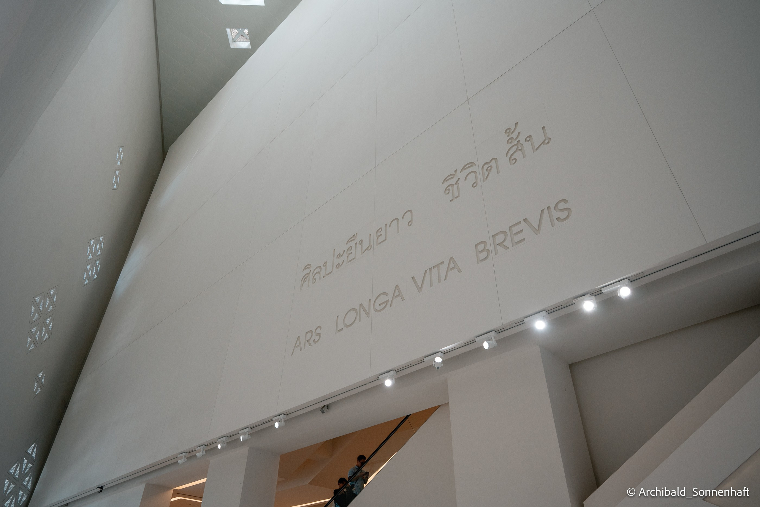 Couple of days in Thai. Photographer in Guangzhou, China. Archibald Sonnenhaft