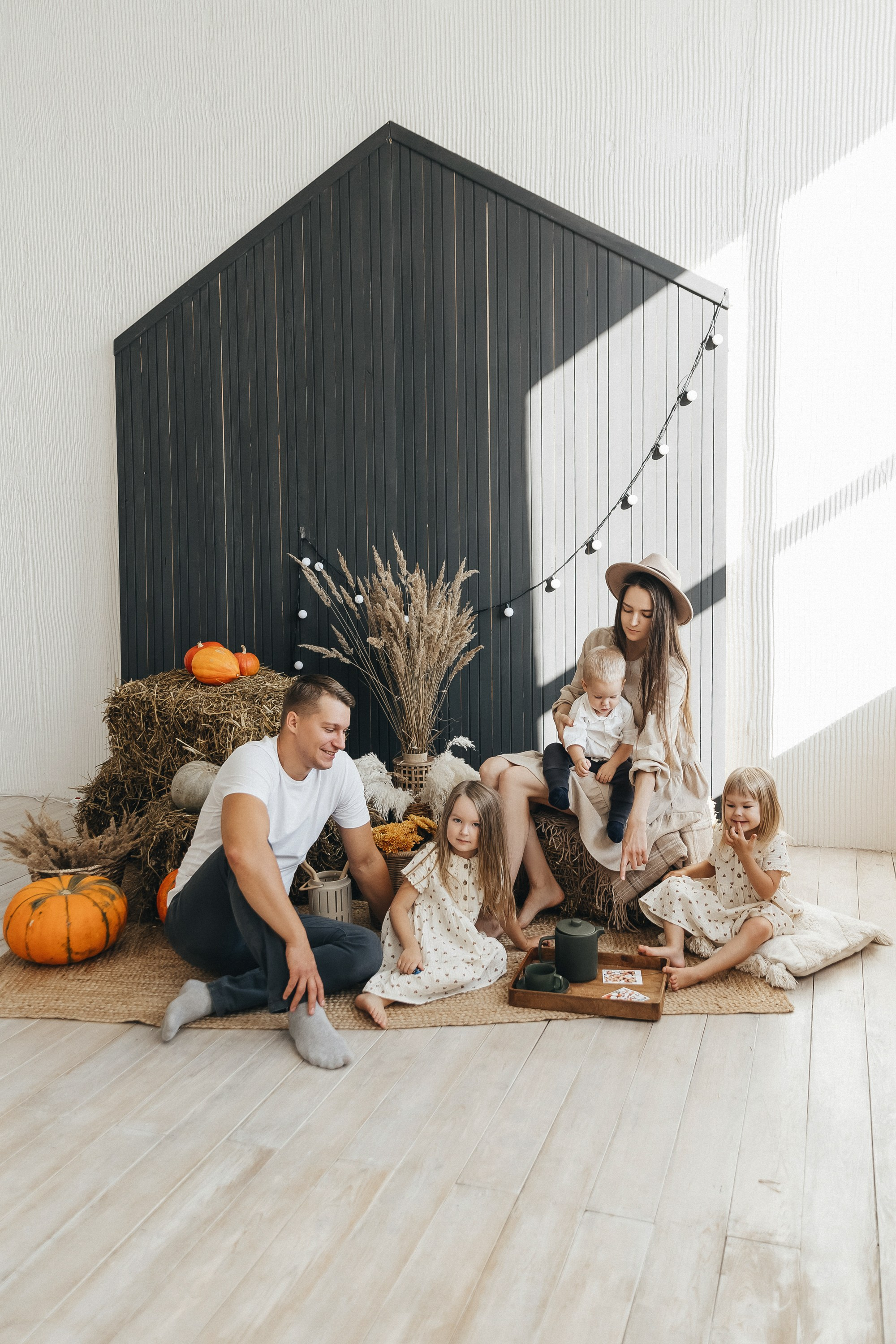 ЮЛЯ, ДАНИИЛ, ЛЮДА, ДАША И ЯРИК ` 23. Maria Startseva Photo