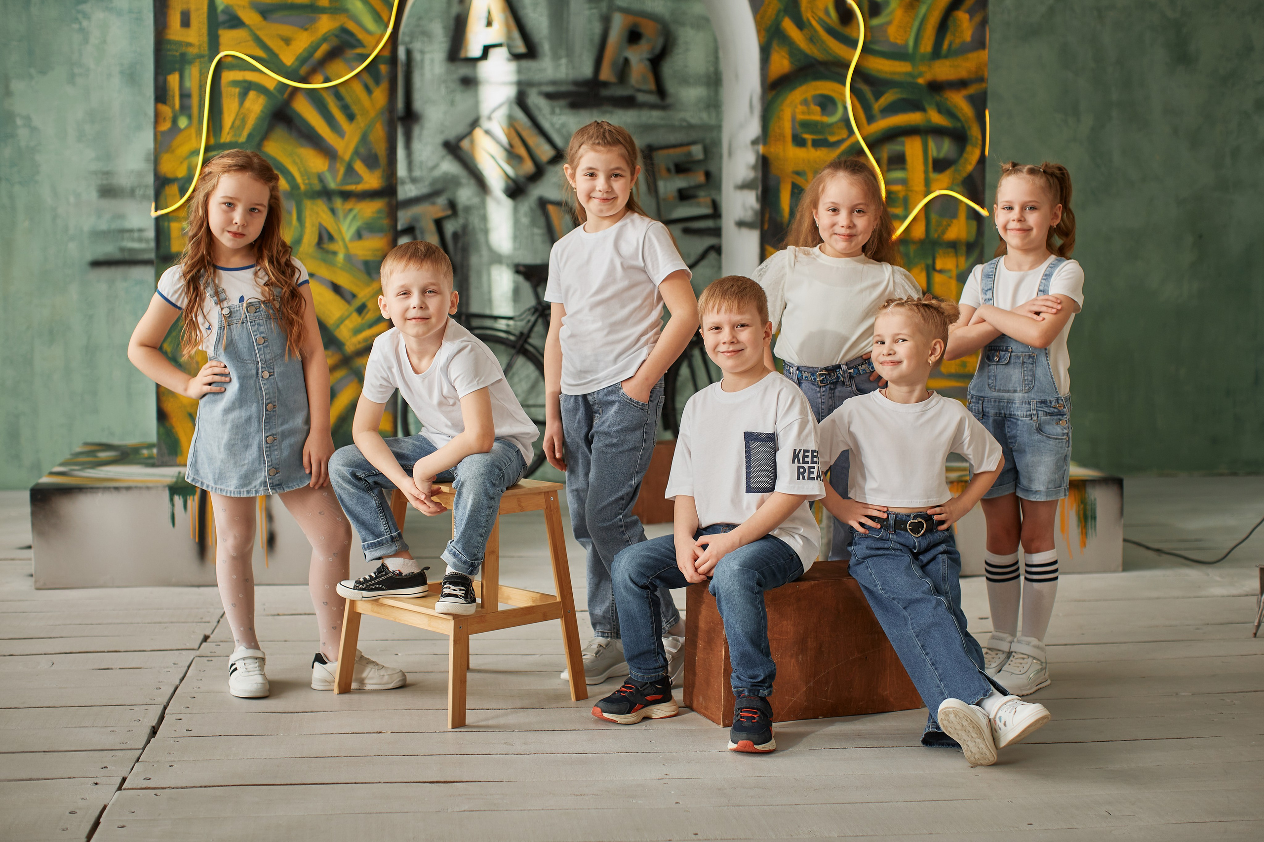 Групповые. Выпускные альбомы в городе Курган для всех