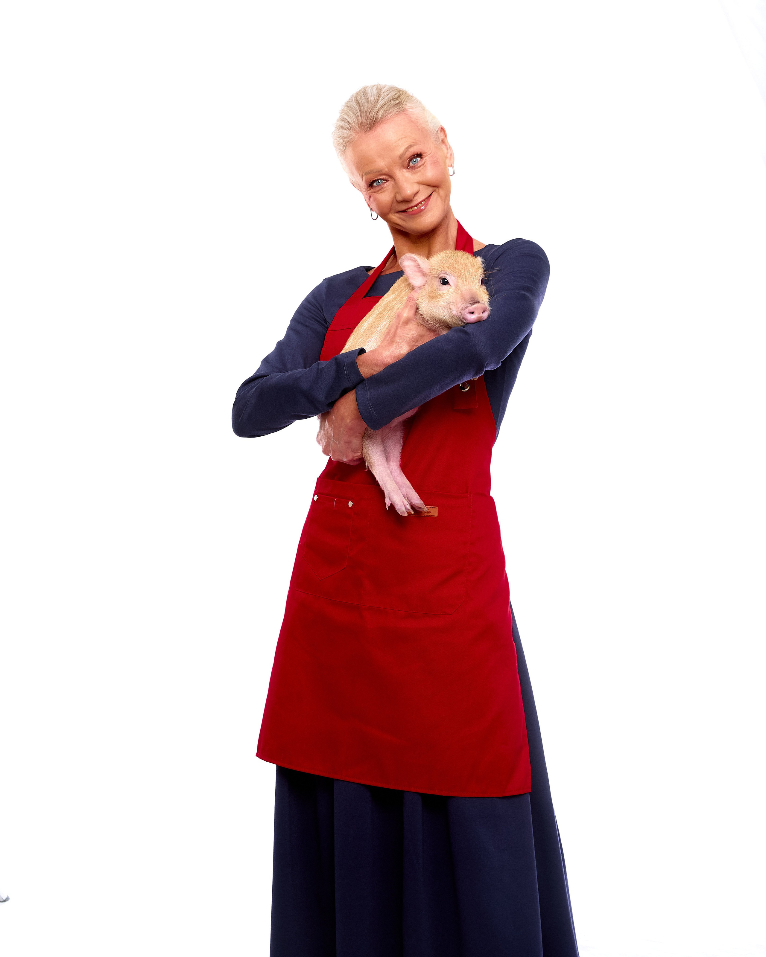 VAVADA. Святослав Лебедев | Рекламный фотограф — Коммерческая съемка, Арт-дирекшн, AI-интеграция