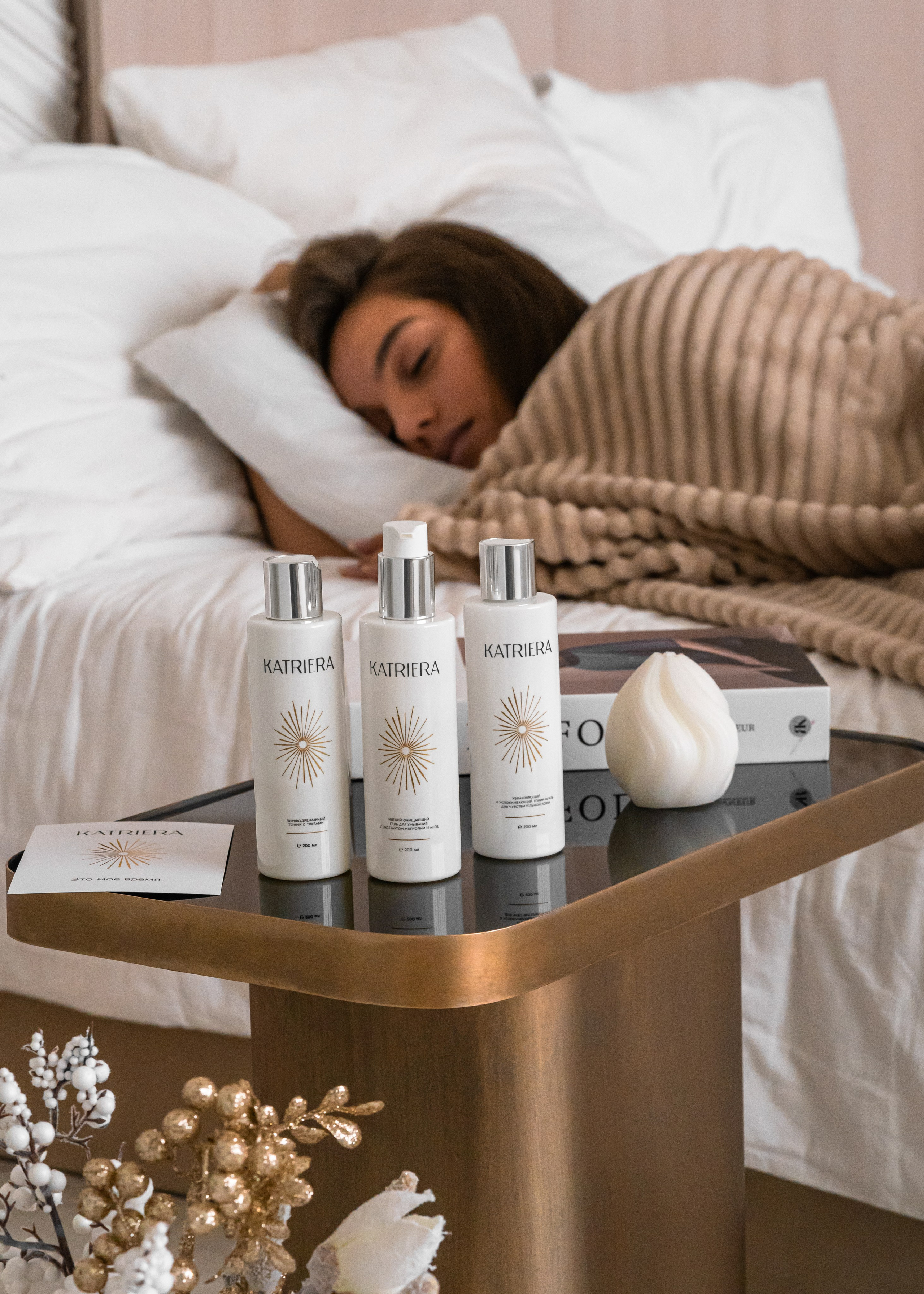 Katriera, с моделью. Екатерина Лементуева фуд-фотограф, предметный фотограф, Новосибирск