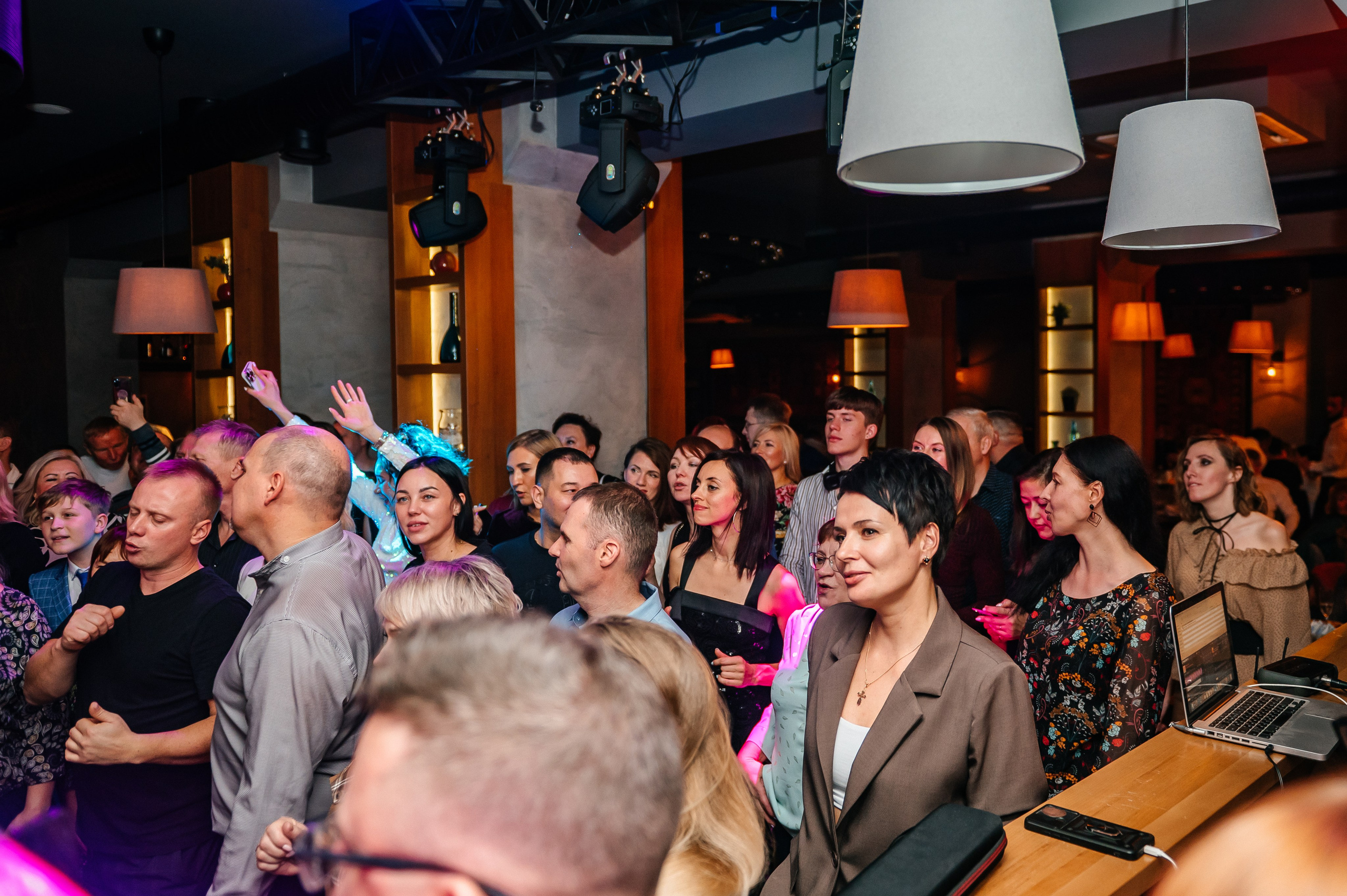 Ресторану Бакинский бульвар № 1 5лет. Свадебный и семейный фотограф в Дзержинске Екатерина Шулакова