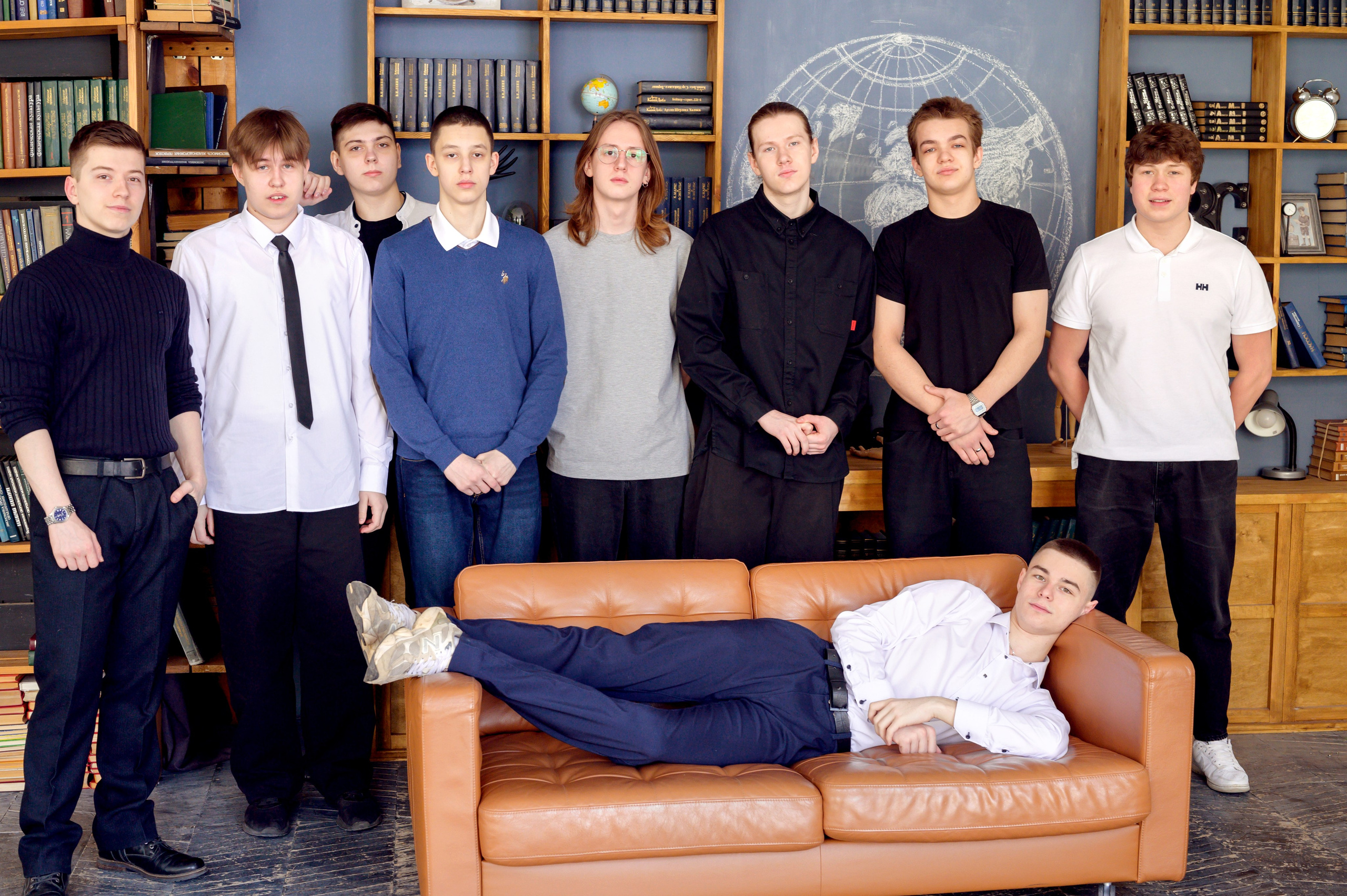 11 класс. студия. Фотограф новорожденных, семейный детский в Тюмени Татьяна Морозова