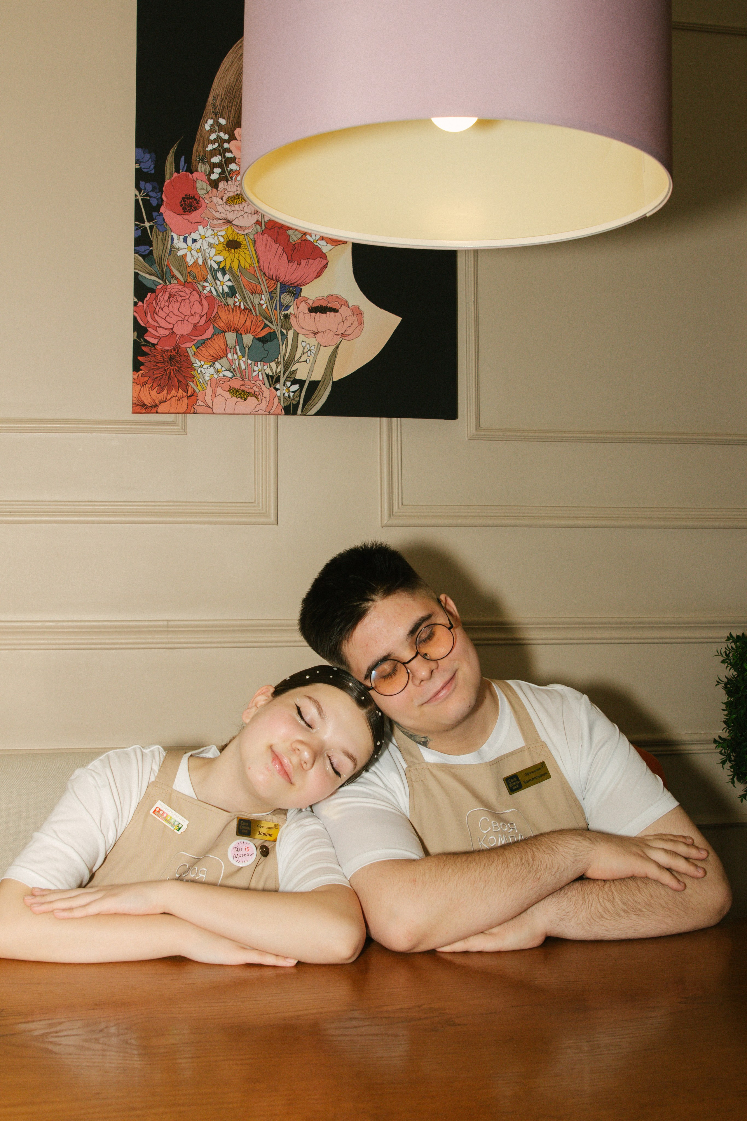 Коллектив ресторана «Своя компания». Фотограф Настя Булочка Екатеринубрг