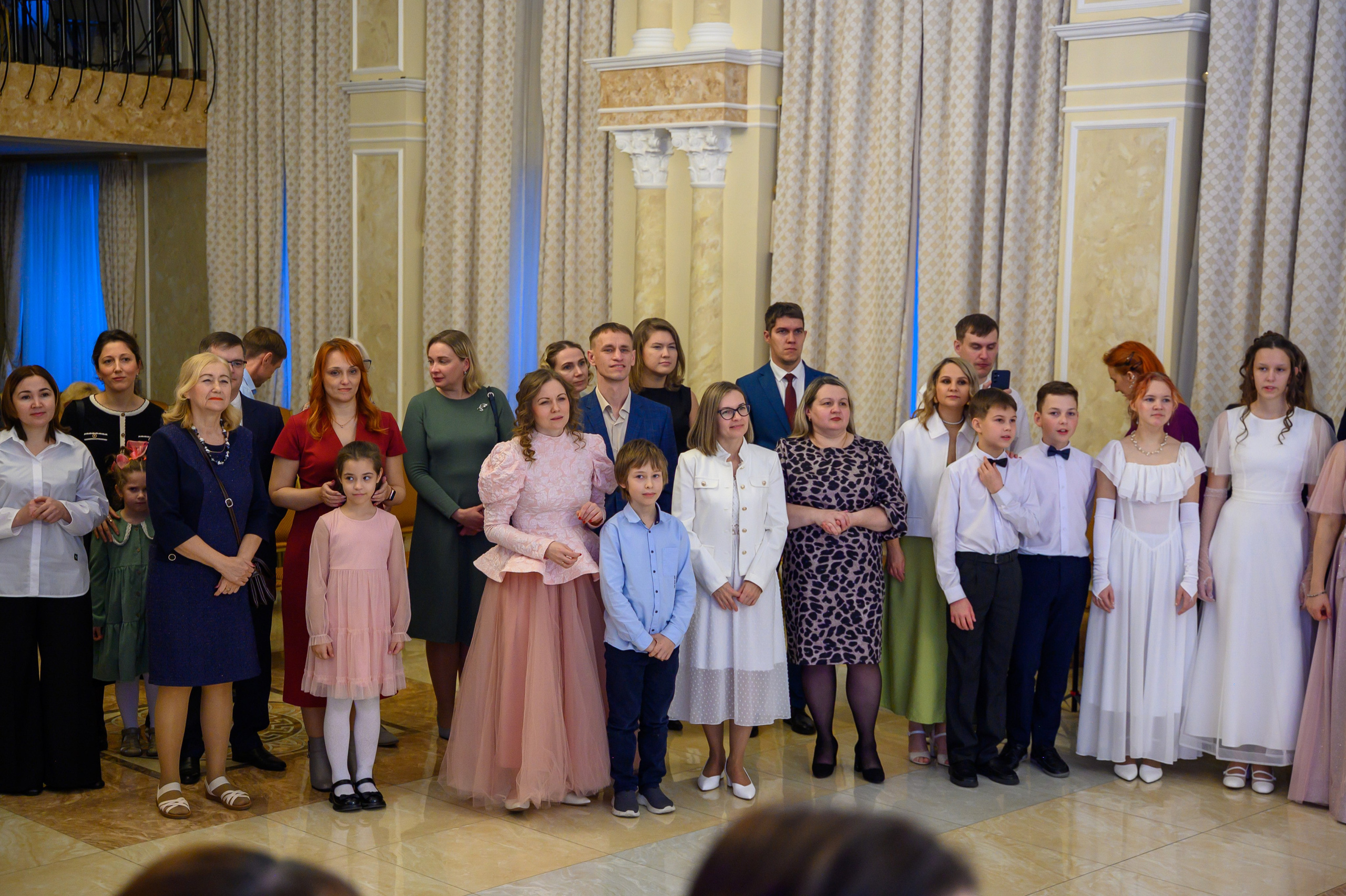 Бал ФМШ 7 класс. Фотограф новорожденных, семейный детский в Тюмени Татьяна Морозова