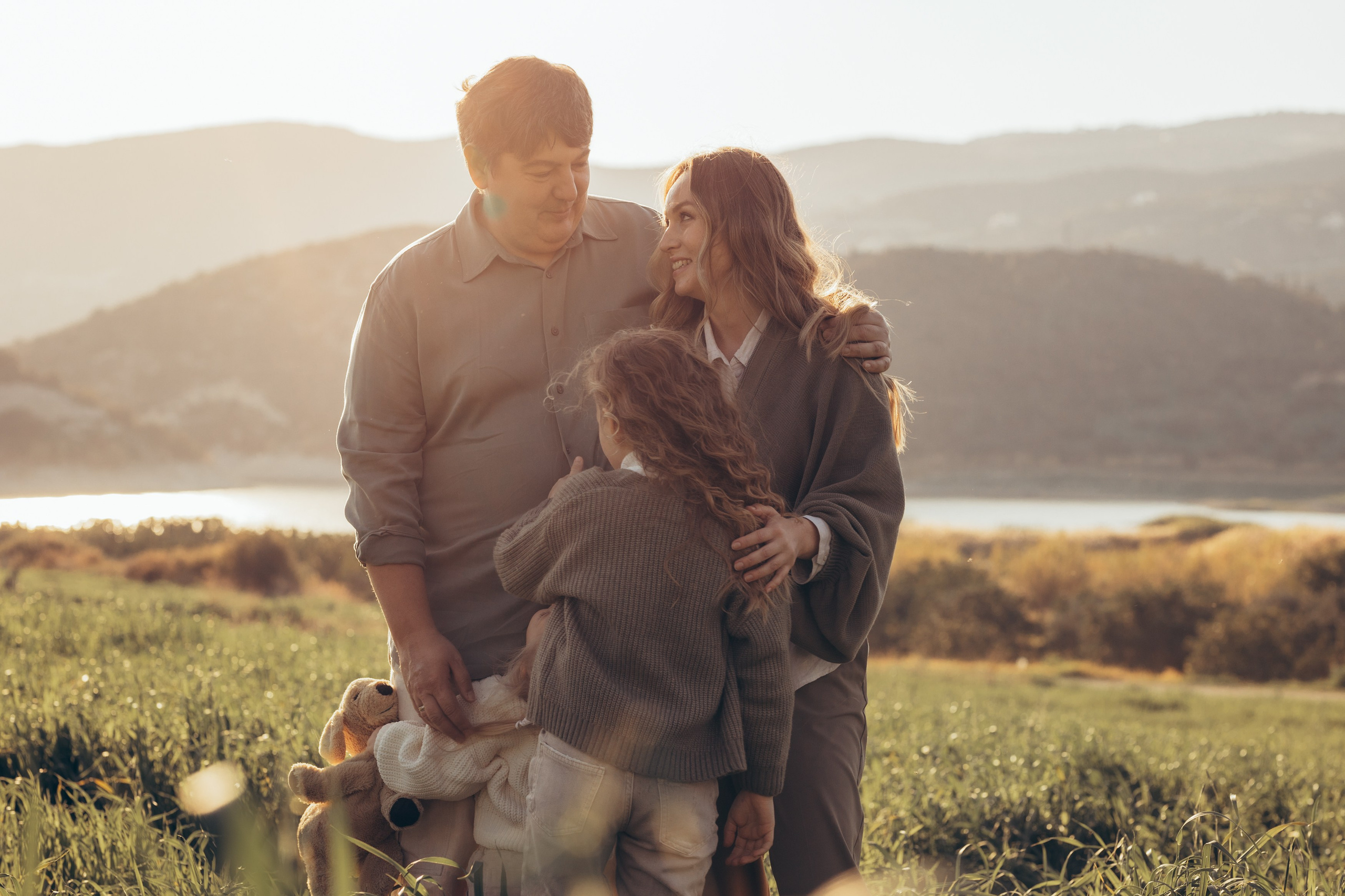 A warm afternoon in the field, just us and the time to be together. Katerina Nord | Wedding and Couple Photographer in Germany and Europe