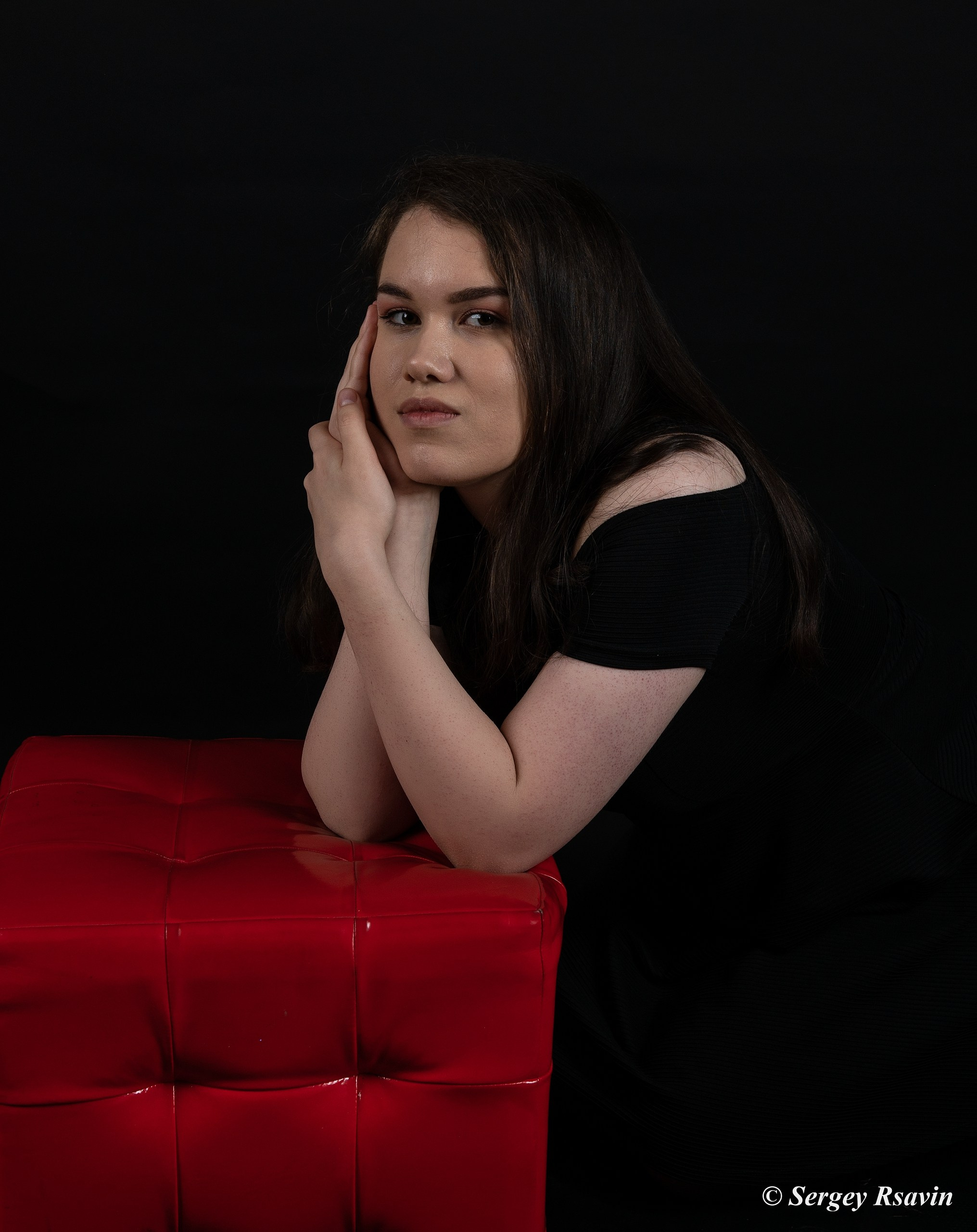 В классической студии. Фотограф в Москве Сергей Рсавин