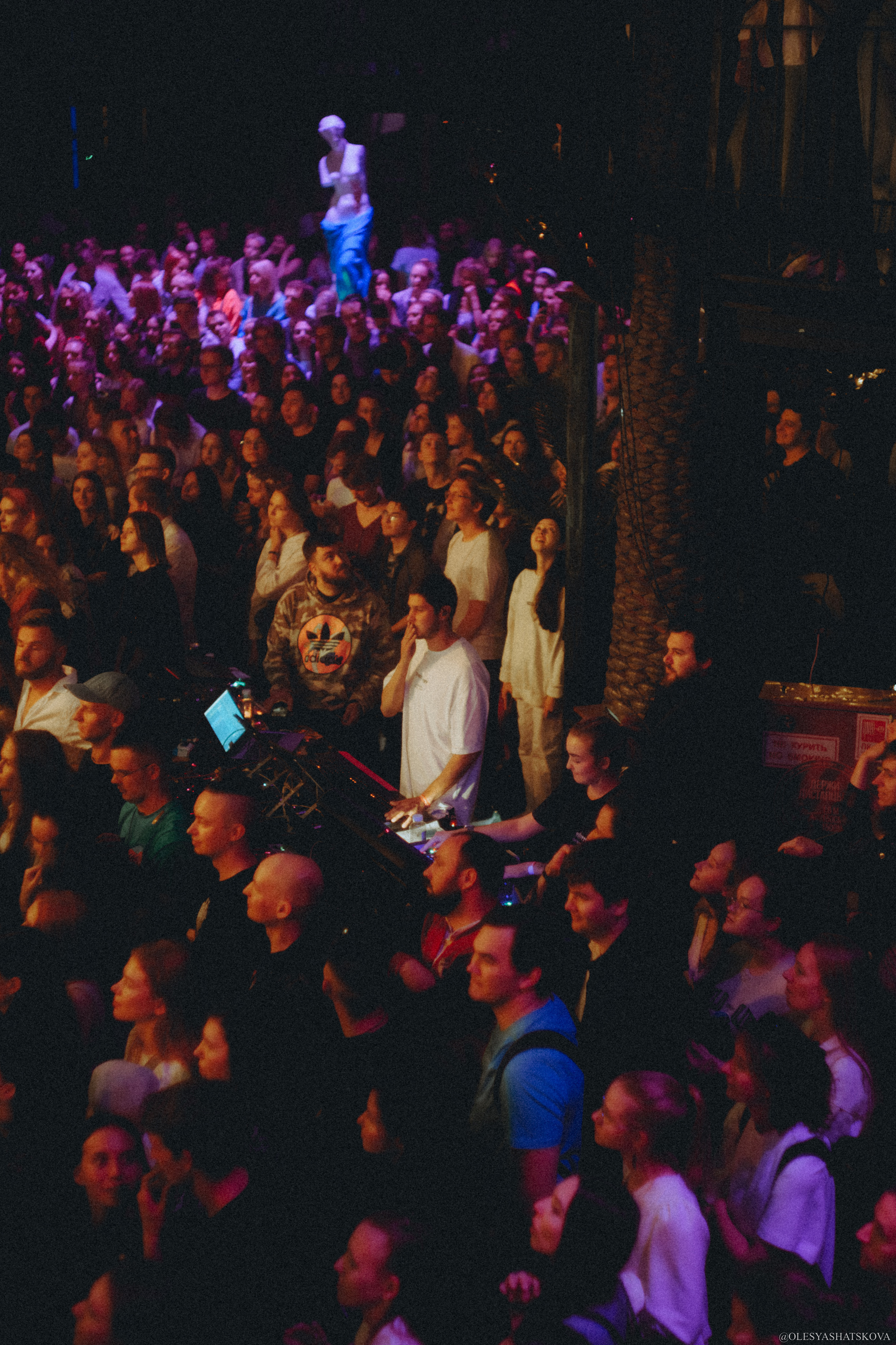 Репортажная фотосъёмка концерта Polnalyubvi | VK GIPSY