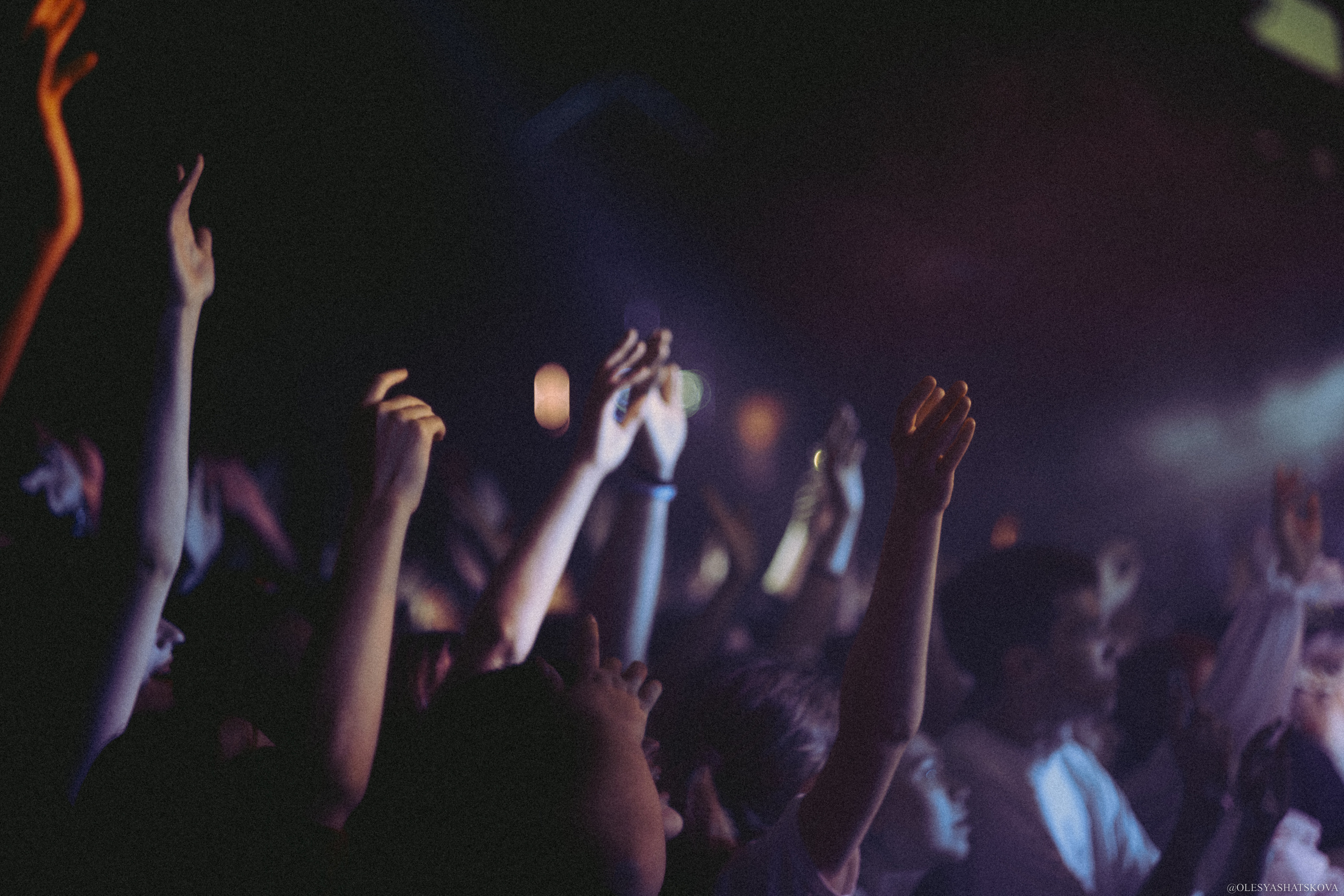 Репортажная фотосъёмка концерта Polnalyubvi | VK GIPSY