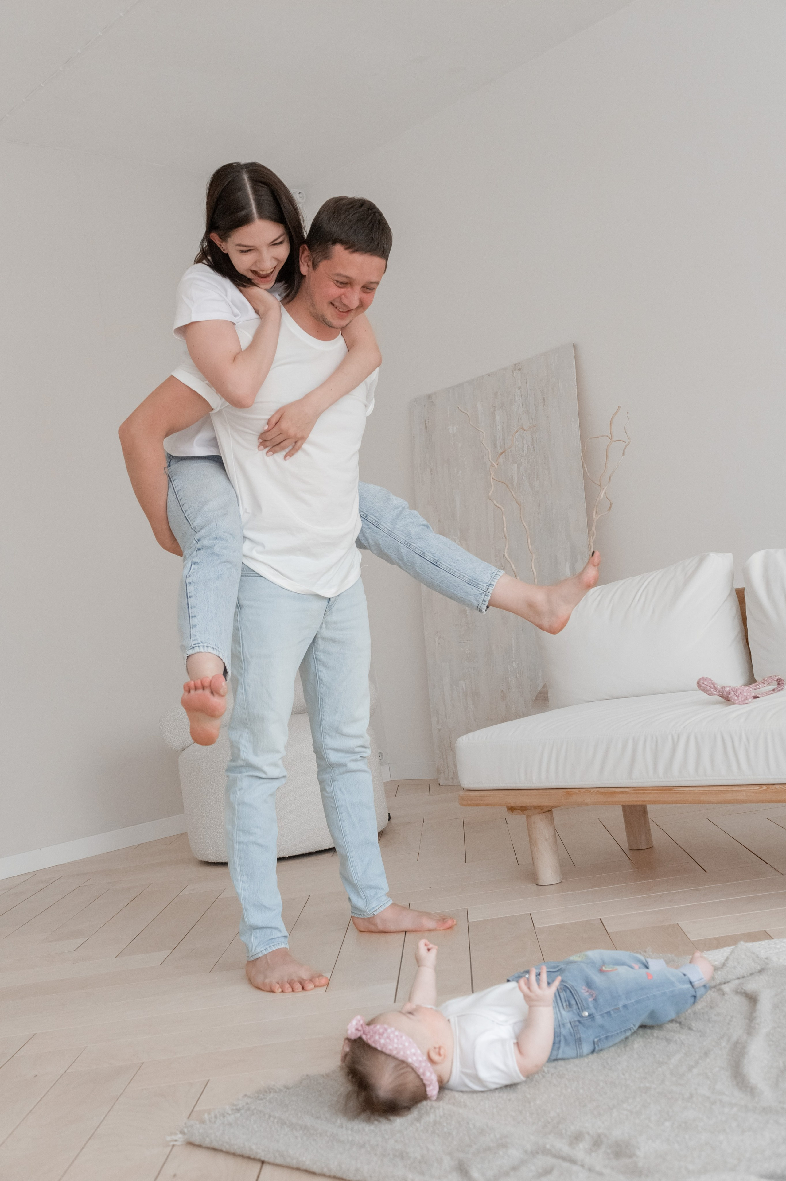 Яна Фарид и Аделина. Семейный и женский фотограф, контент фотосессия в Екатеринбурге