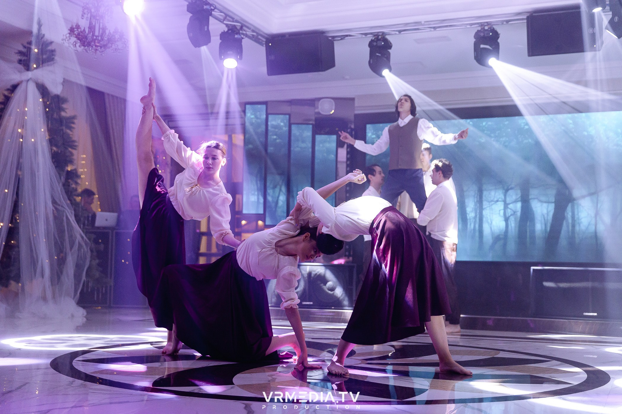 Новогодний вечер в ресторане «Лазурный Берег»