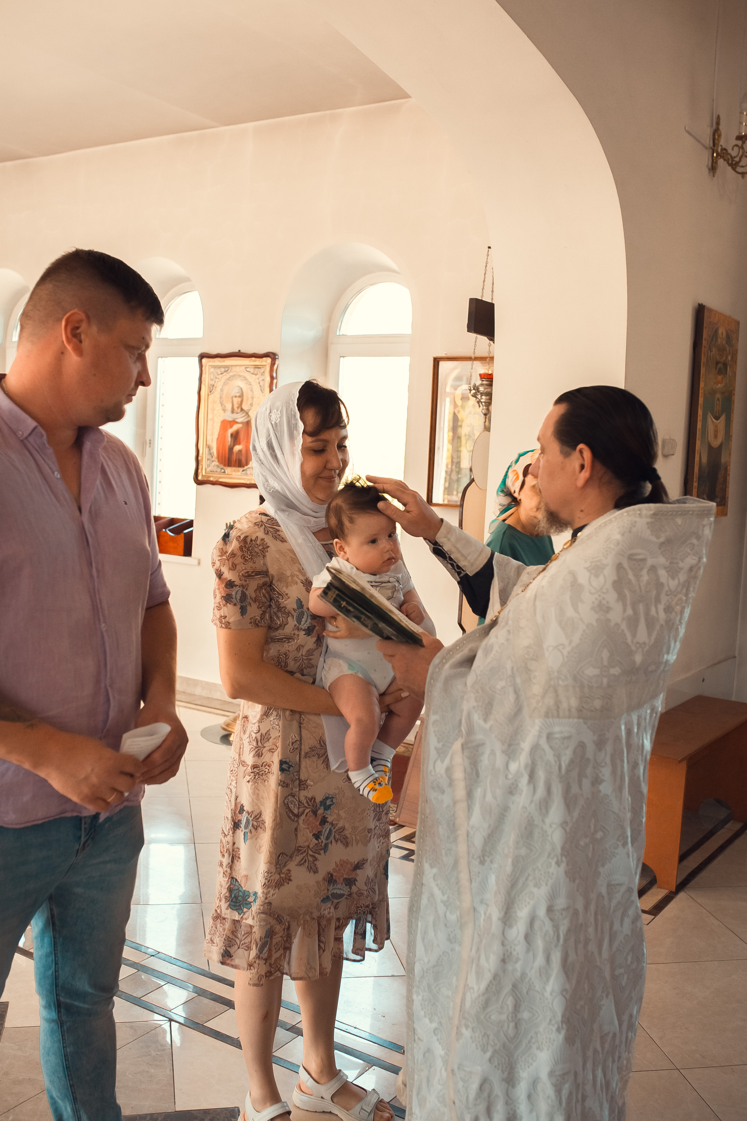 Крещение Храм г. Кремёнки. Фотограф новорожденных Серпухов, Протвино, Москва I Марина Бурмистрова