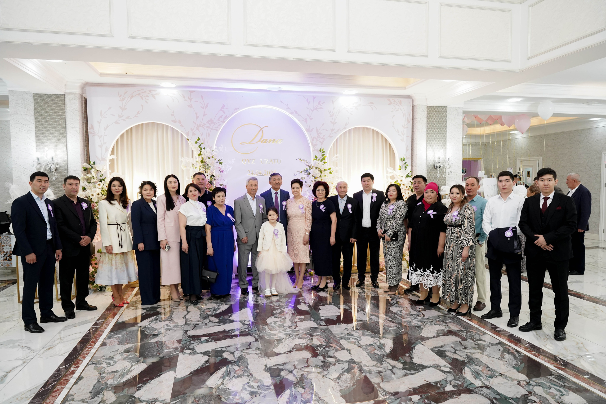 Dana uzatu. Фотограф Ернар Ержанов