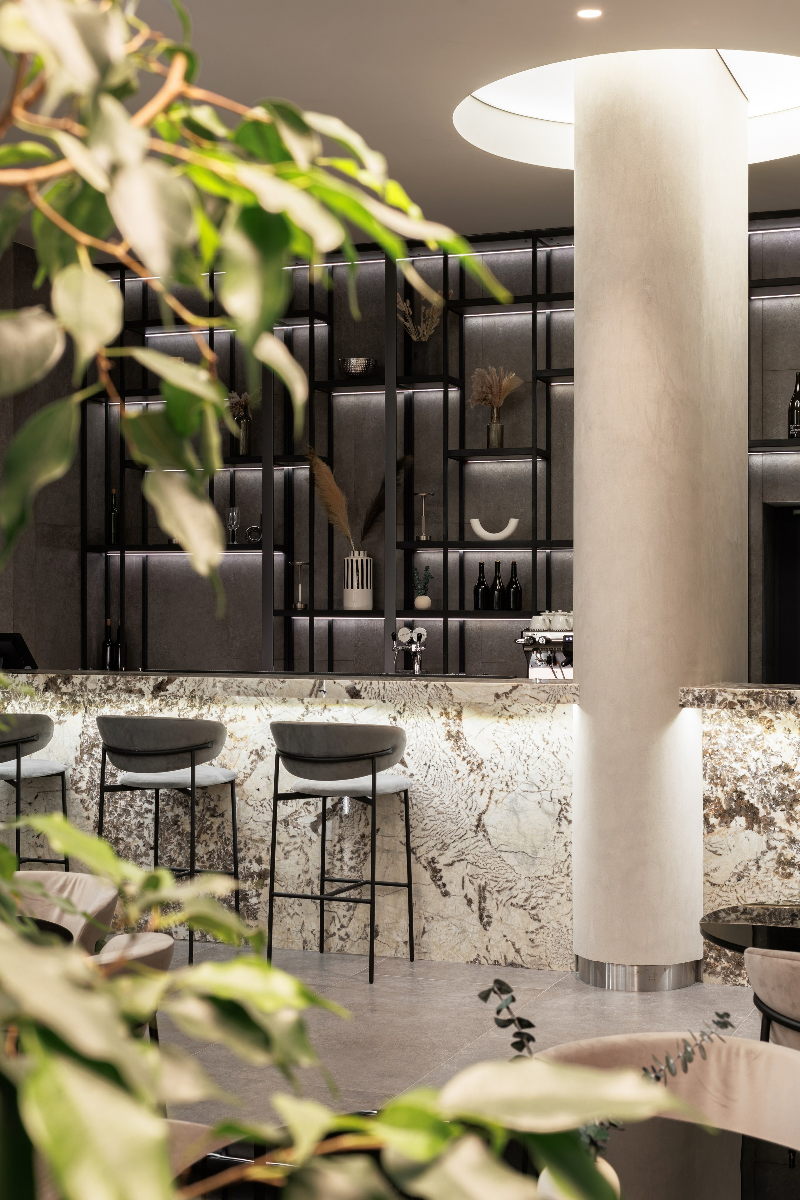 Лобби отеля Svet