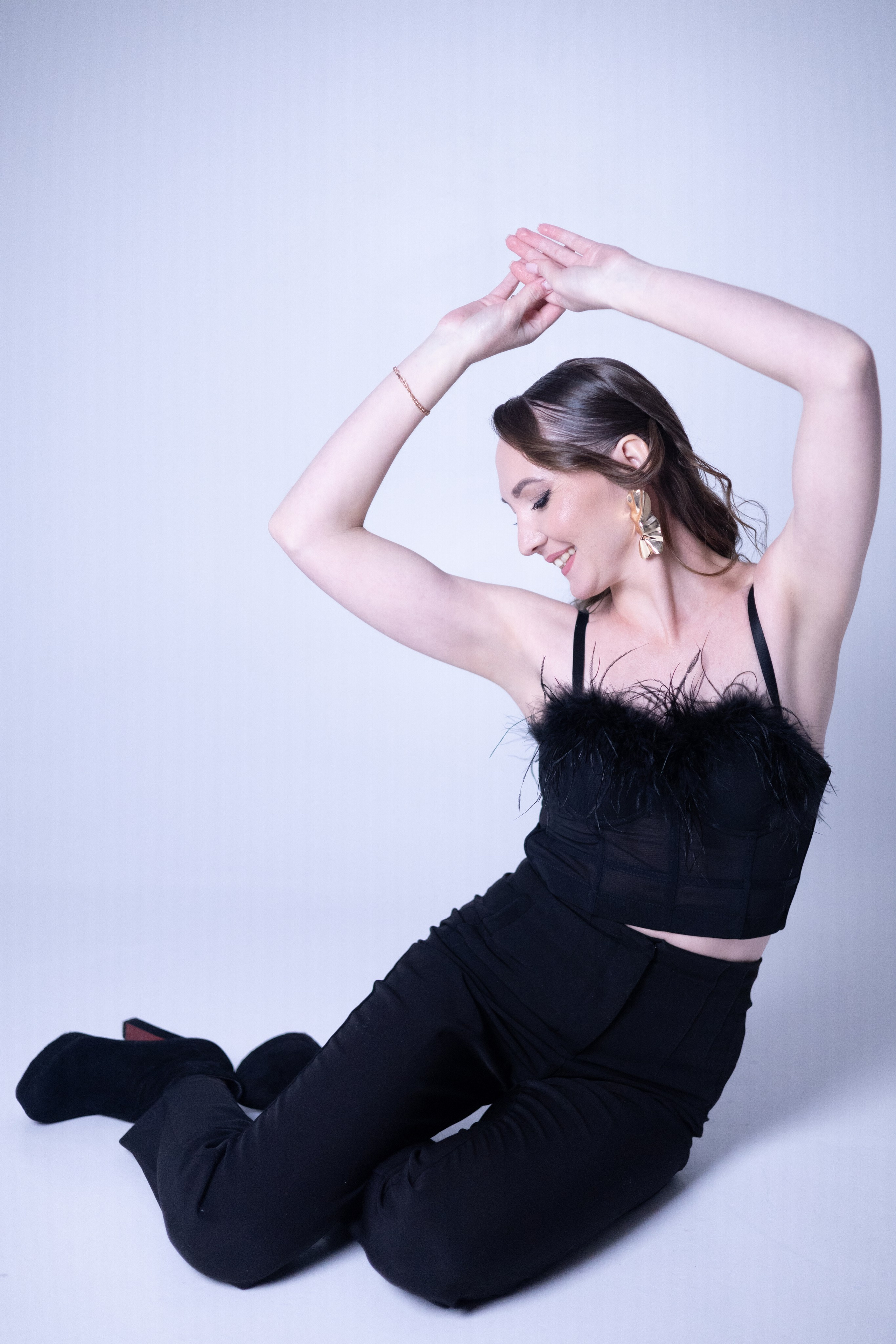 ЖЕНСКИЕ ПОРТРЕТЫ СТУДИЯ 2026. Фотограф Красноярск съемки лавстори, фотосессия в студии, портретная съемка, творческие фотосессии