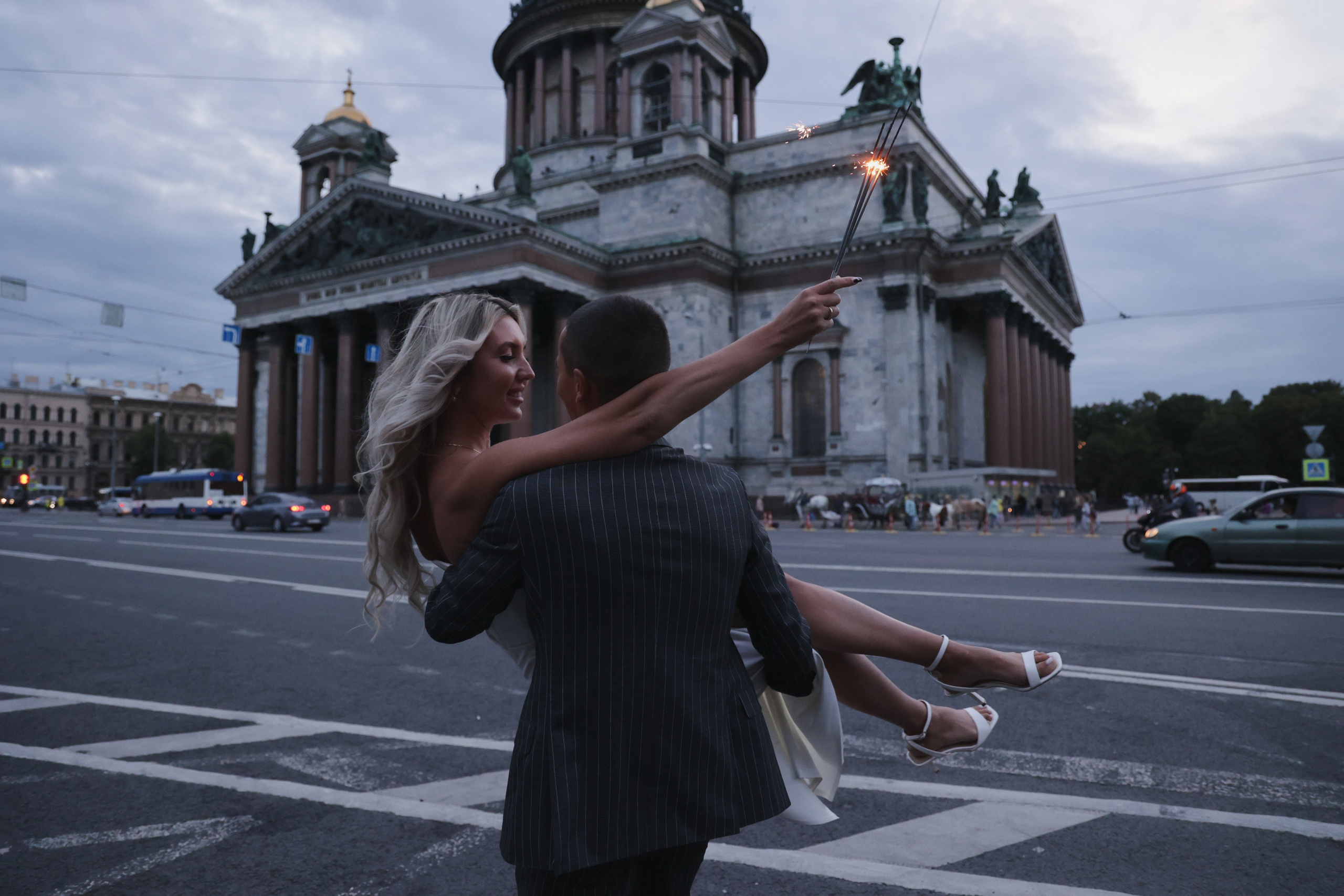 У любви самая высокая скорость. Свадебный фотограф в Москве и Санкт- Петербурге Алина Сараева