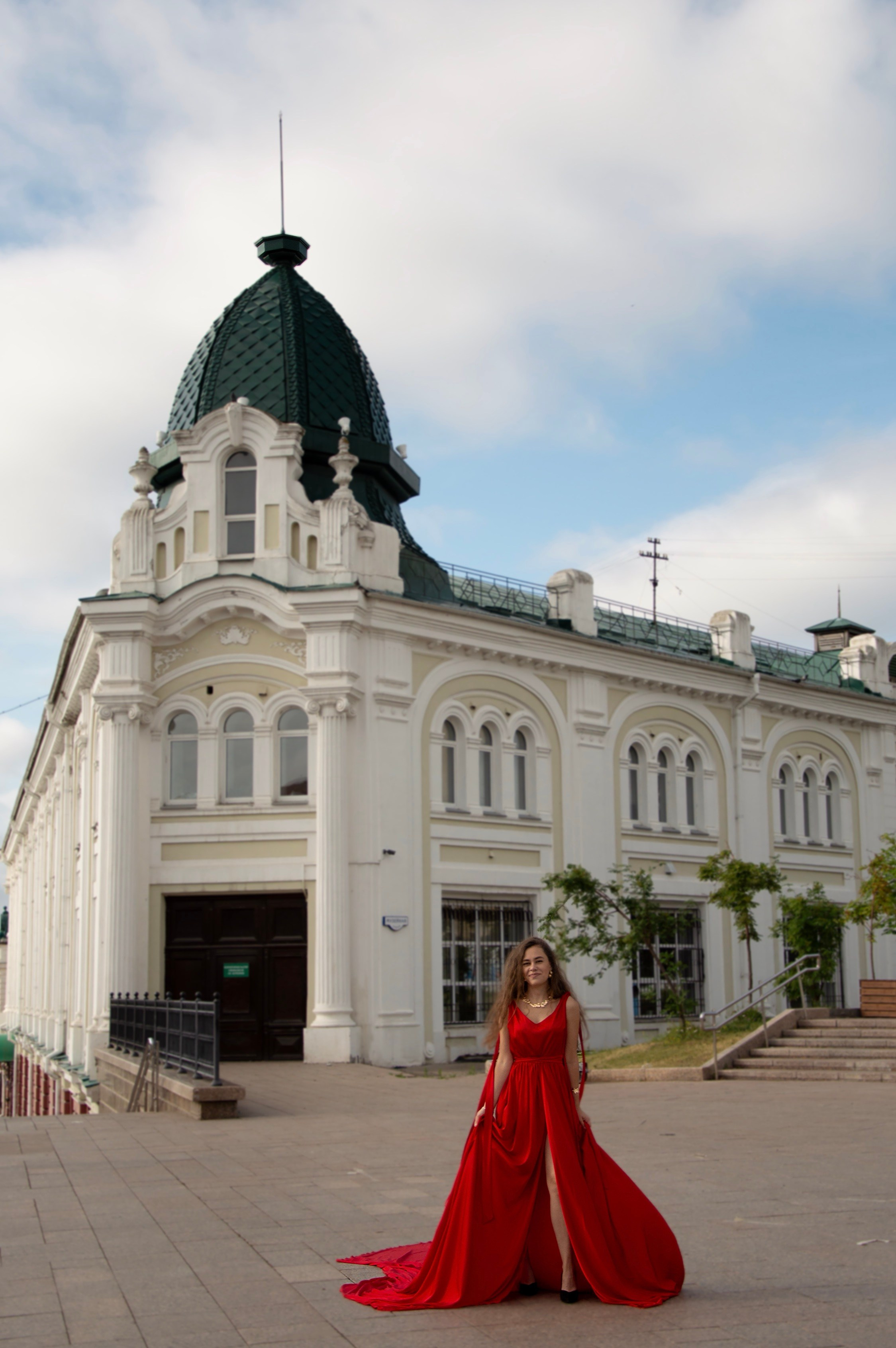 Летящие платья. Мобильный фотограф в Омске