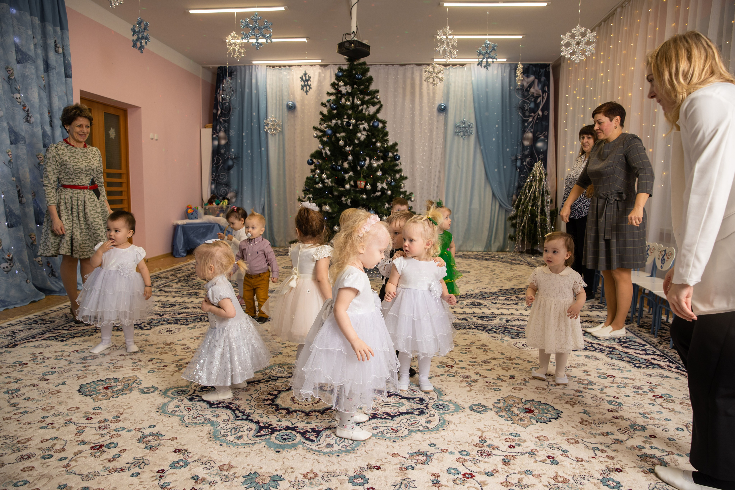 Новогодний утренник Успех. Фотограф в Железнодорожном и Балашихе