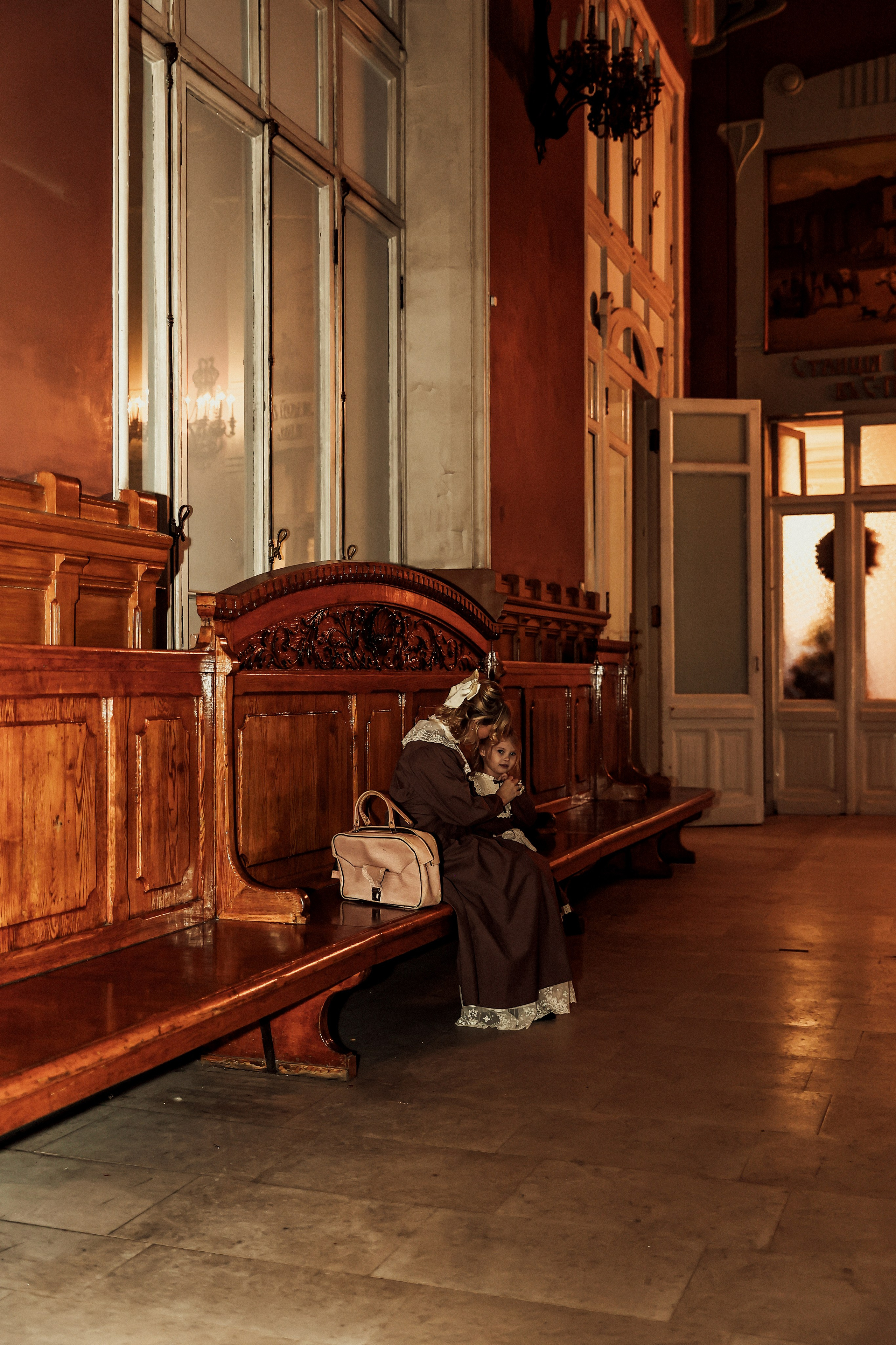 Ретро съемка на Витебском вокзале. Фотограф — Татьяна Кириллова, г. Санкт-Петербург