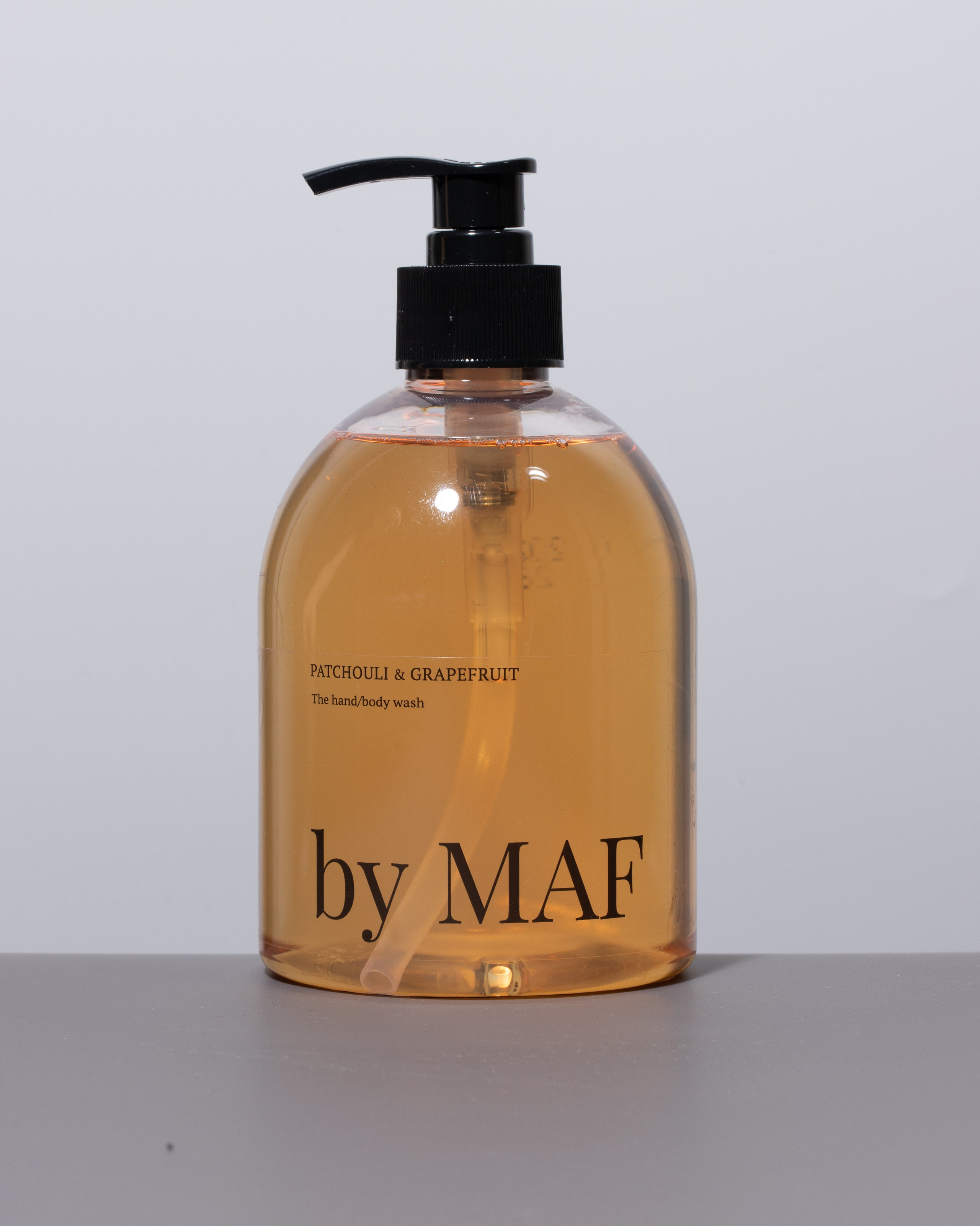 BEFORE / AFTER. RETOUCHER / Beauty / Product / Fashion / Commercial