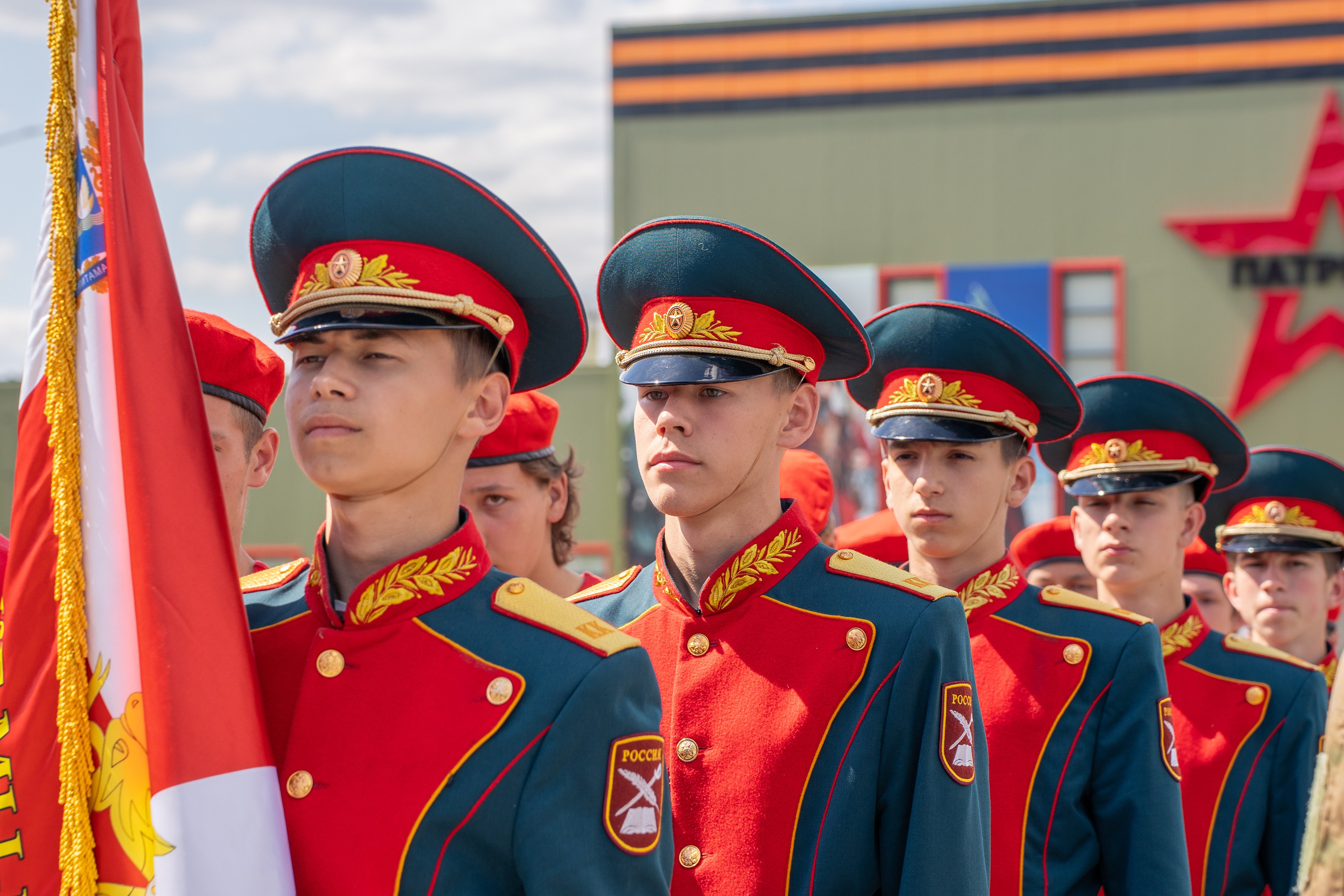 Движение первых 2024 — 2025. Маслухин Дмитрий — Ваш Фотограф