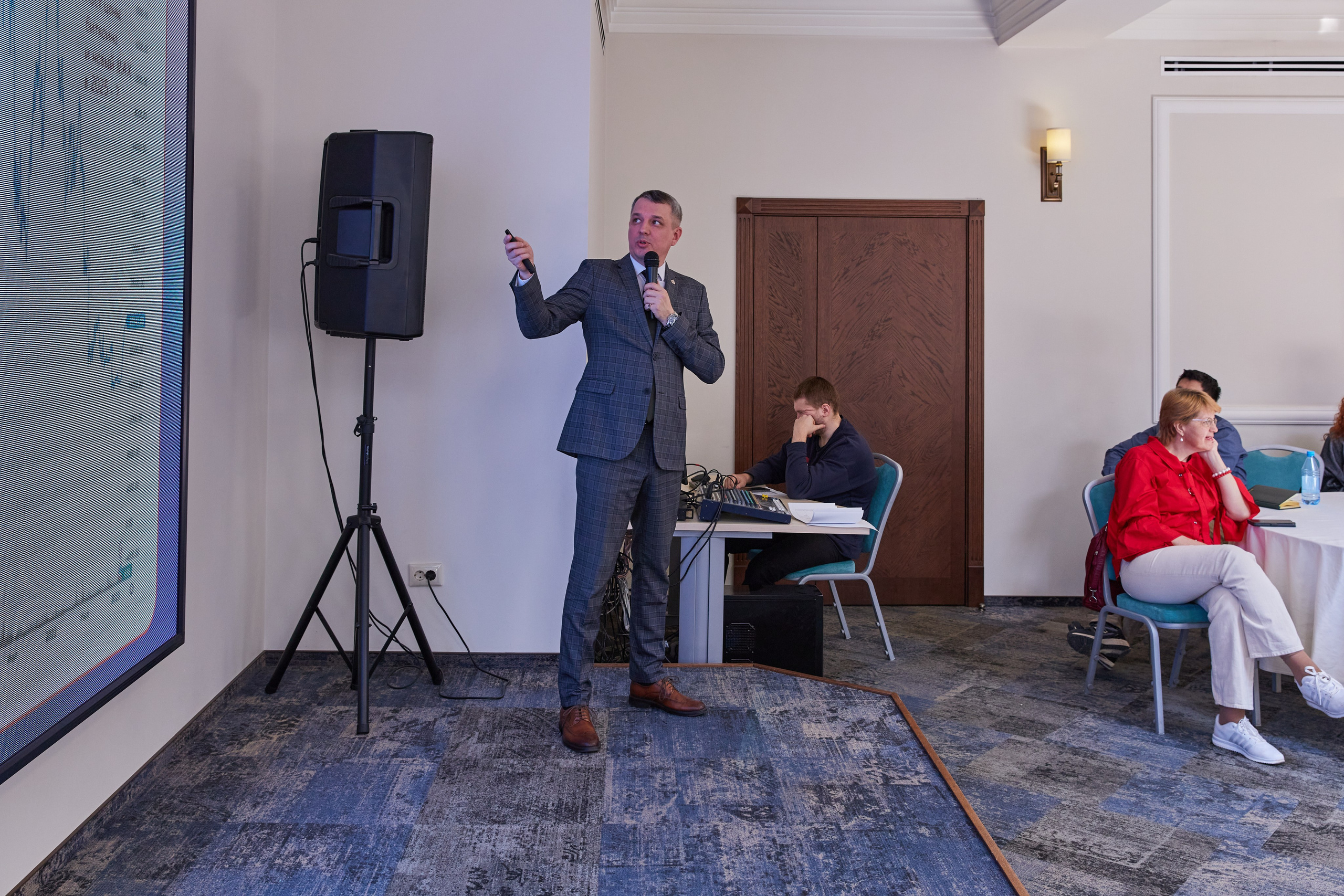 Навыки человека будущего. Контент-фотограф в Абакане Наталья Нагибина